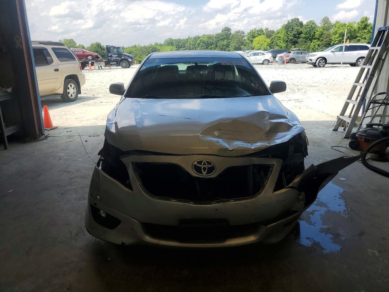 2011 Toyota Camry Se Серебряный vin: 4T1BF3EK2BU771540