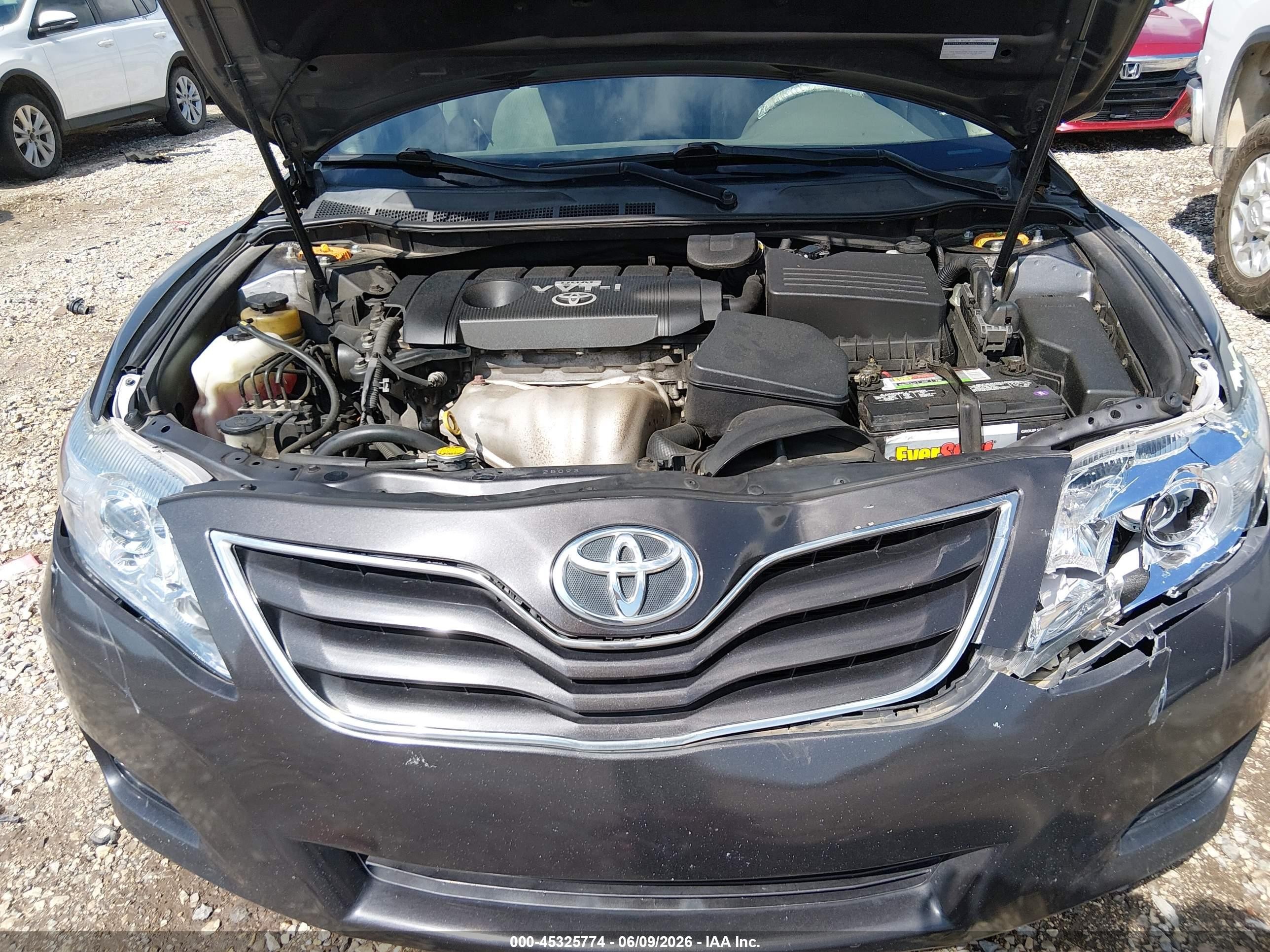 2010 Toyota Camry Le Серый vin: 4T1BF3EK3AU033826