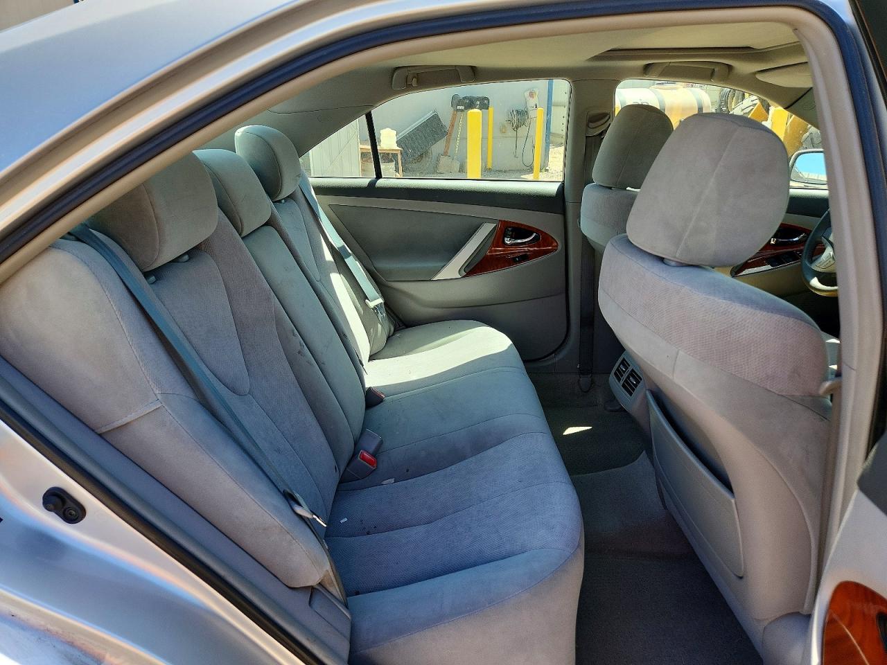 2010 Toyota Camry Xle Silver vin: 4T1BF3EK3AU042915