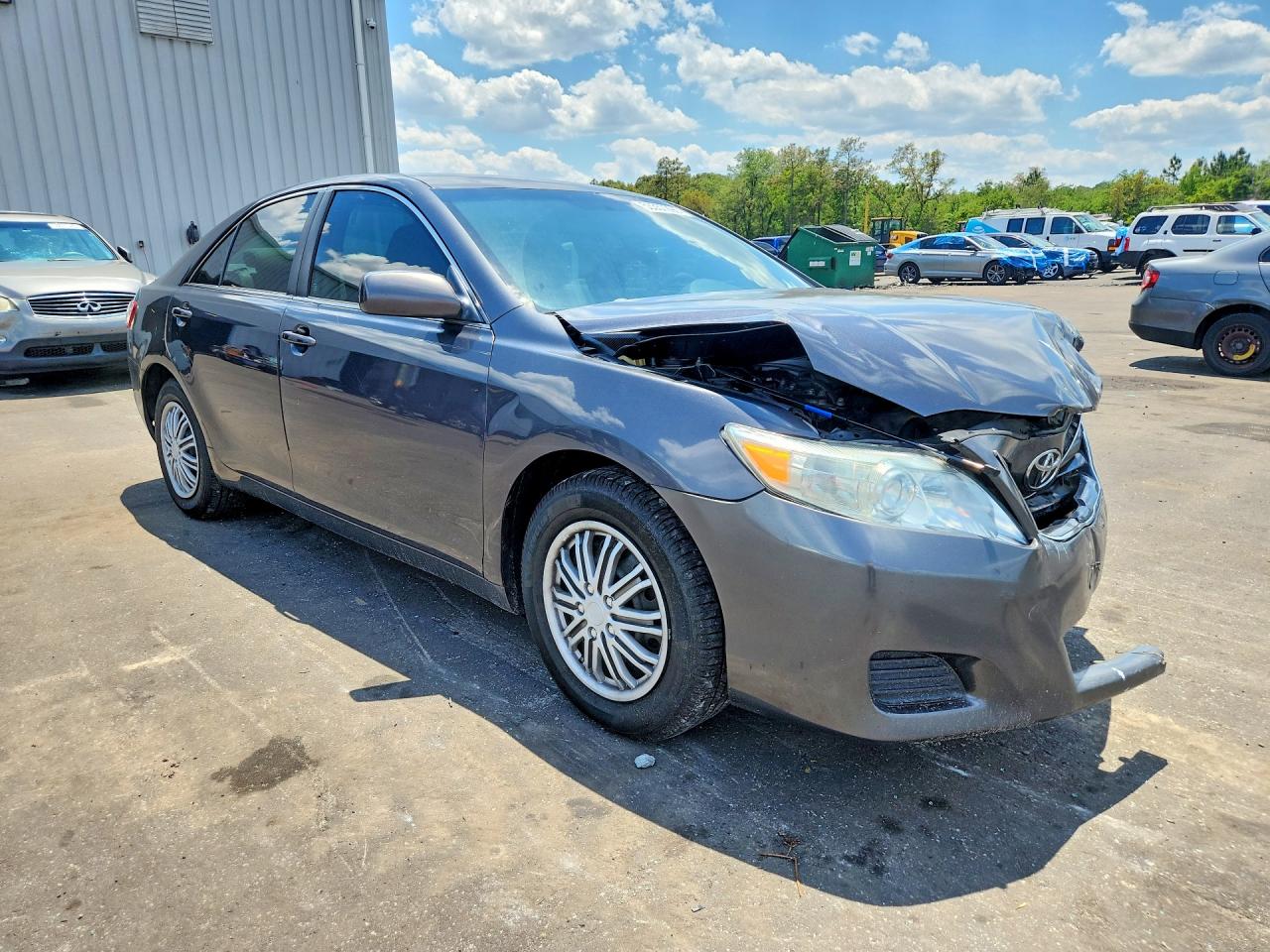2010 Toyota Camry Le Gray vin: 4T1BF3EK3AU048214
