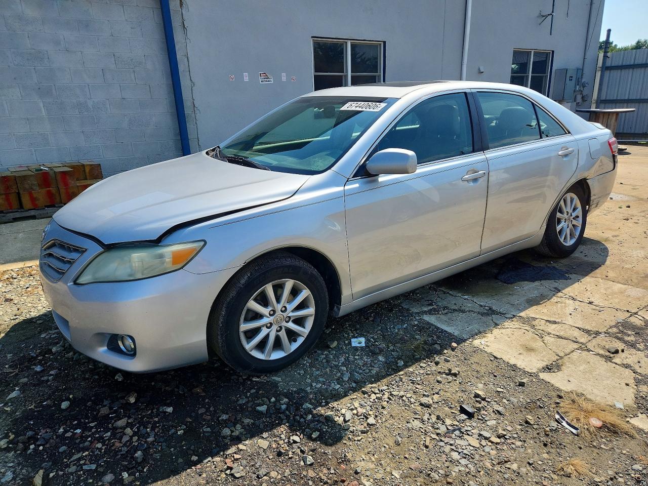 2010 Toyota Camry Xle Серебряный vin: 4T1BF3EK3AU052649