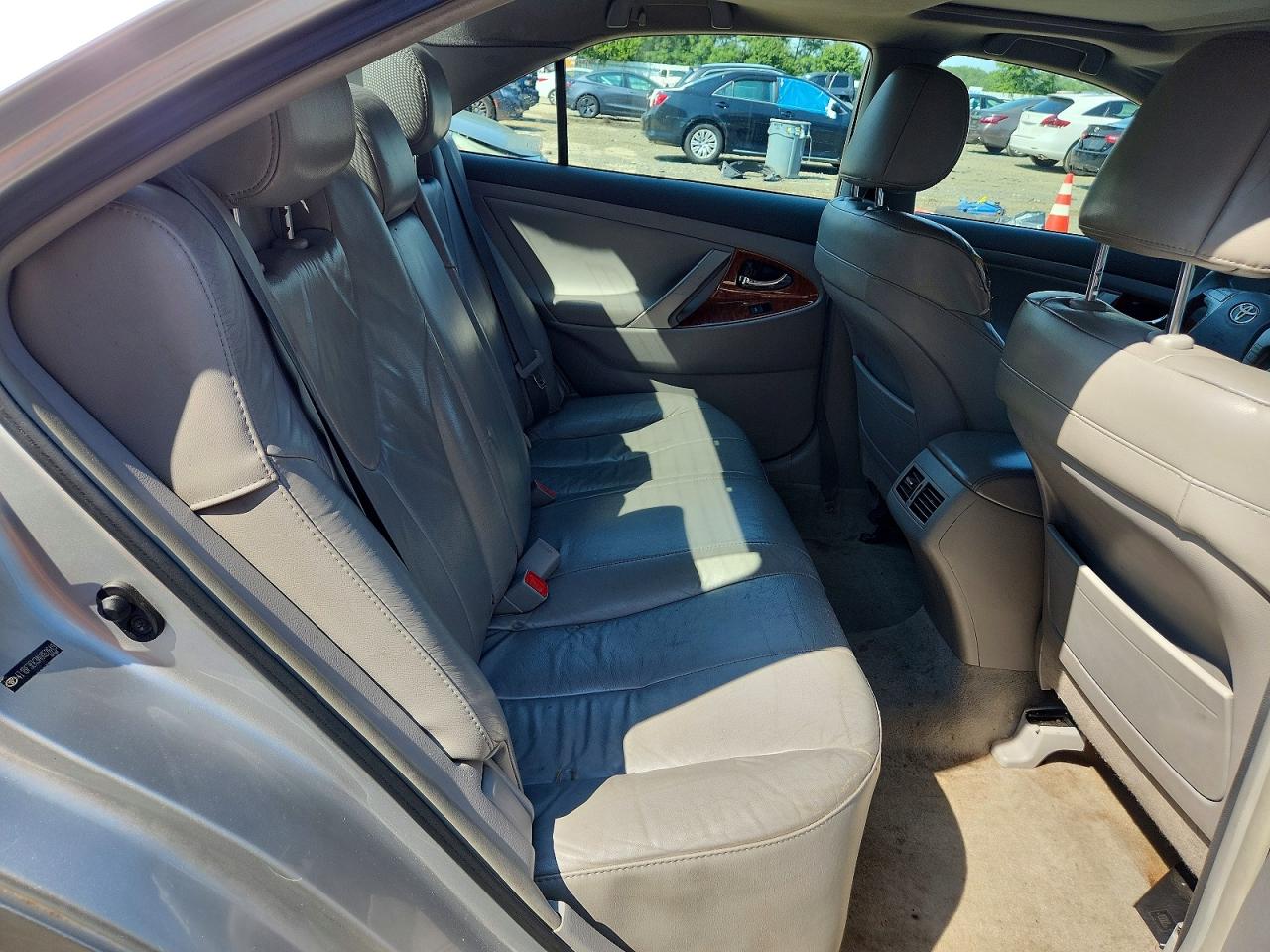 2010 Toyota Camry Xle Серебряный vin: 4T1BF3EK3AU052649