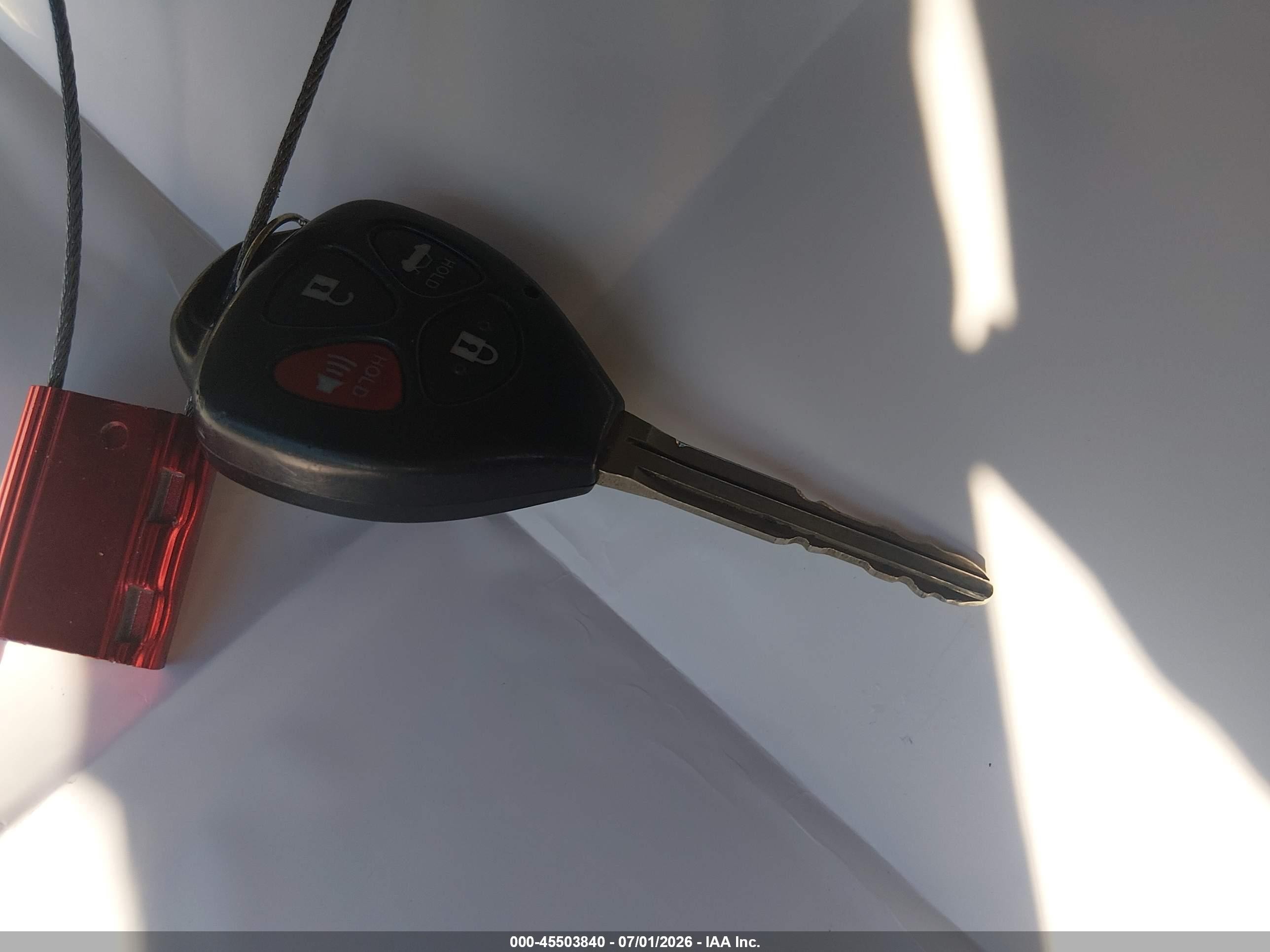 2010 Toyota Camry Le Красный vin: 4T1BF3EK3AU066017
