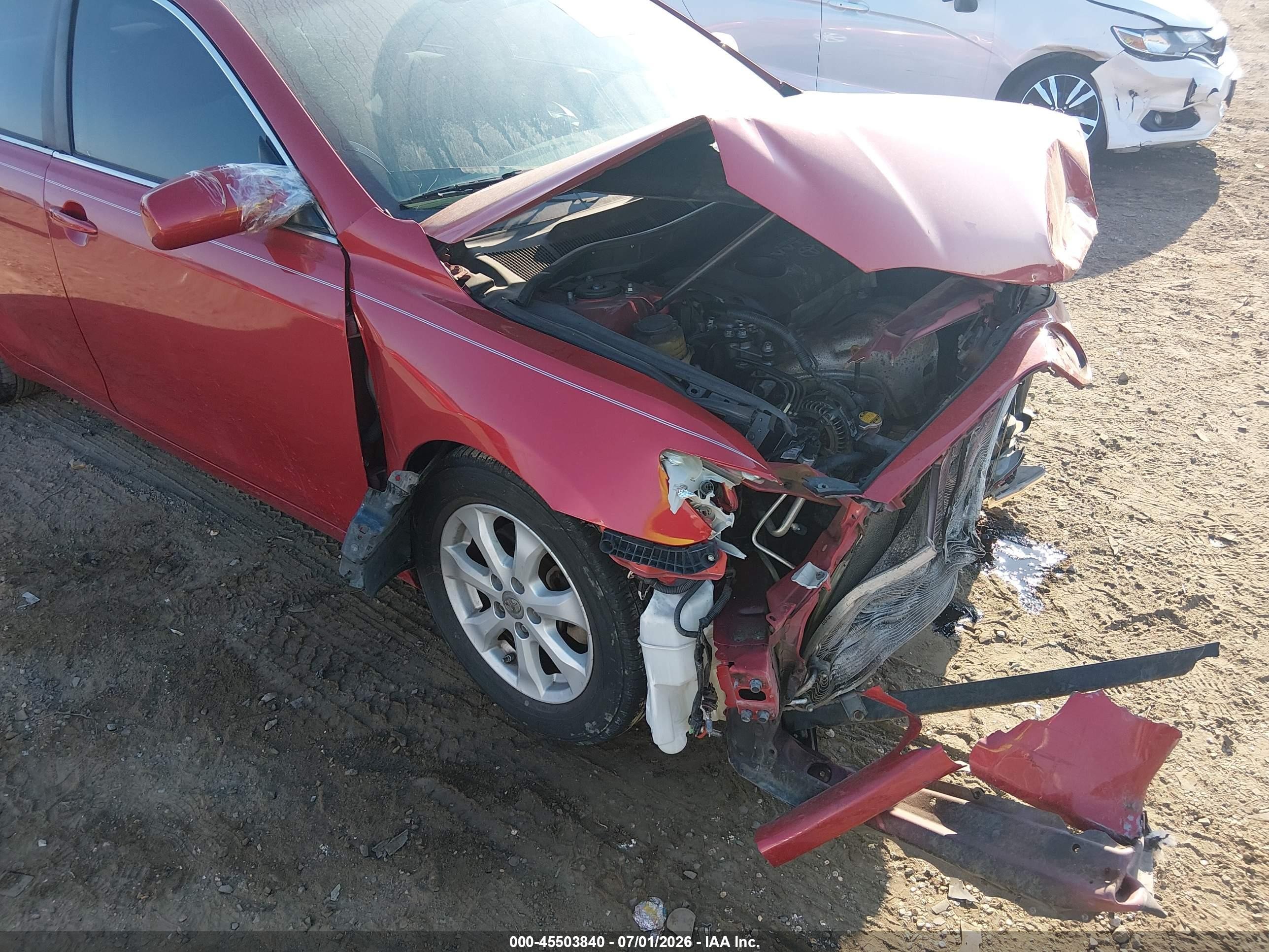 2010 Toyota Camry Le Красный vin: 4T1BF3EK3AU066017