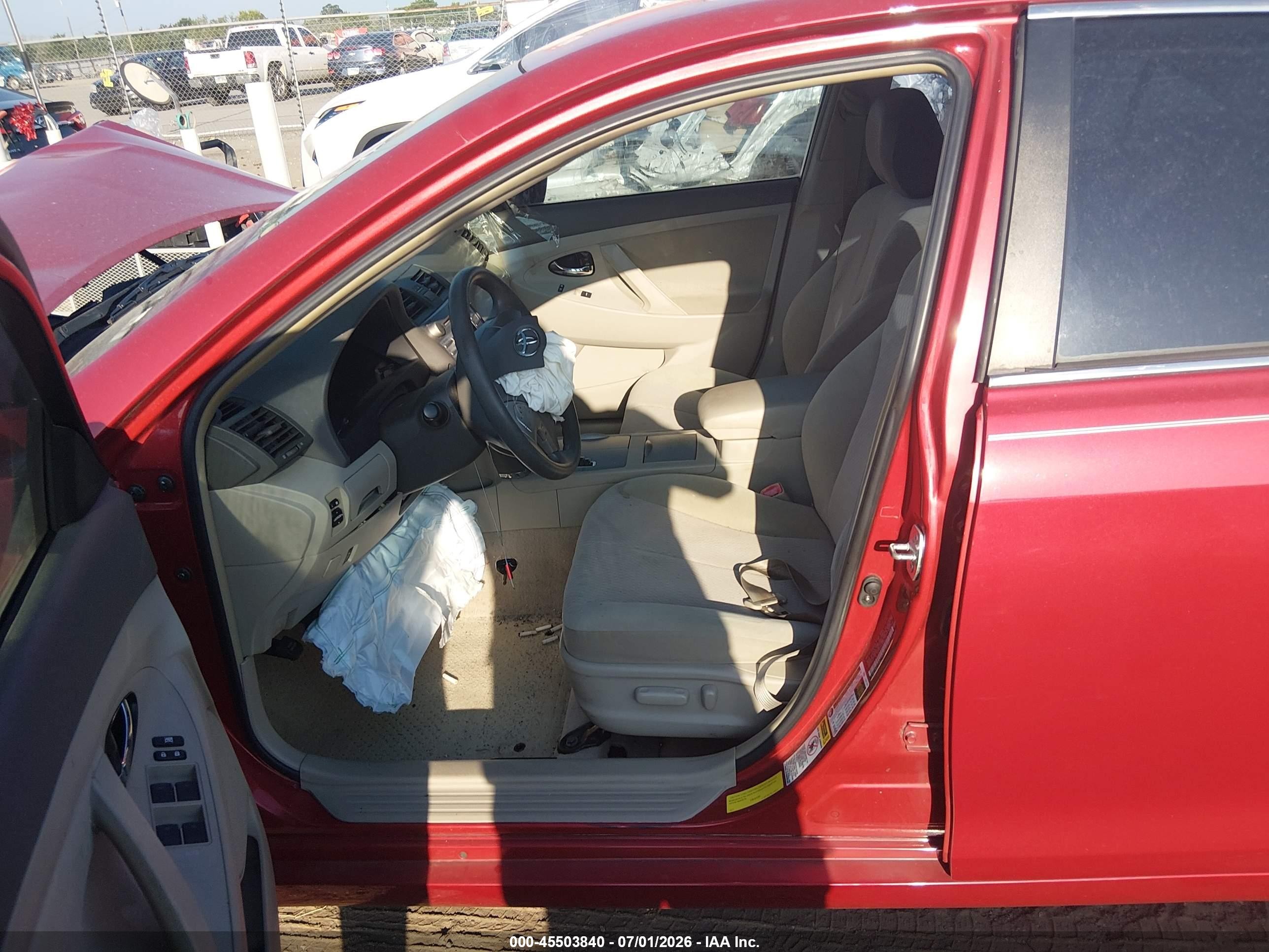 2010 Toyota Camry Le Красный vin: 4T1BF3EK3AU066017