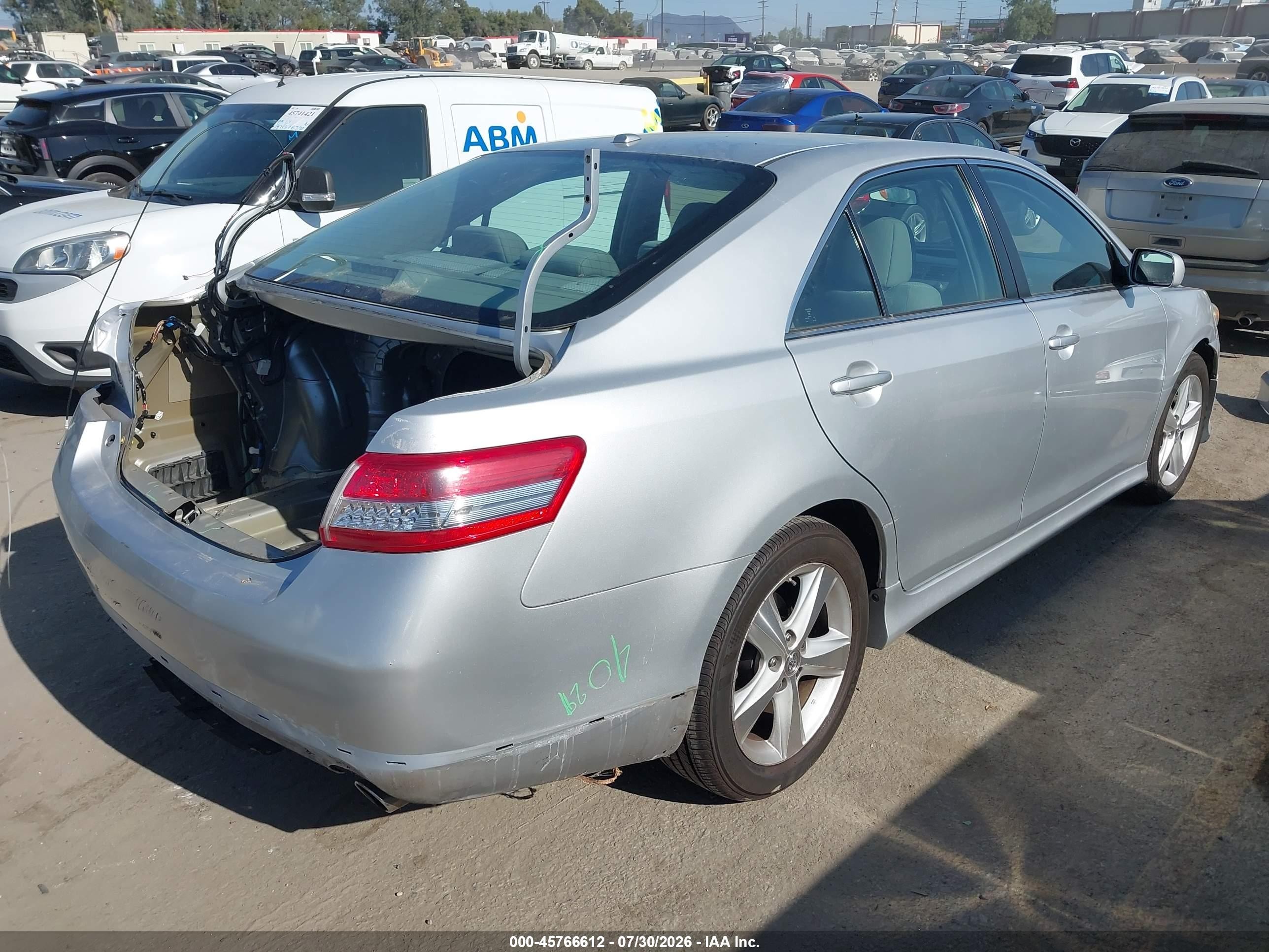 2010 Toyota Camry Se Серебряный vin: 4T1BF3EK3AU069841