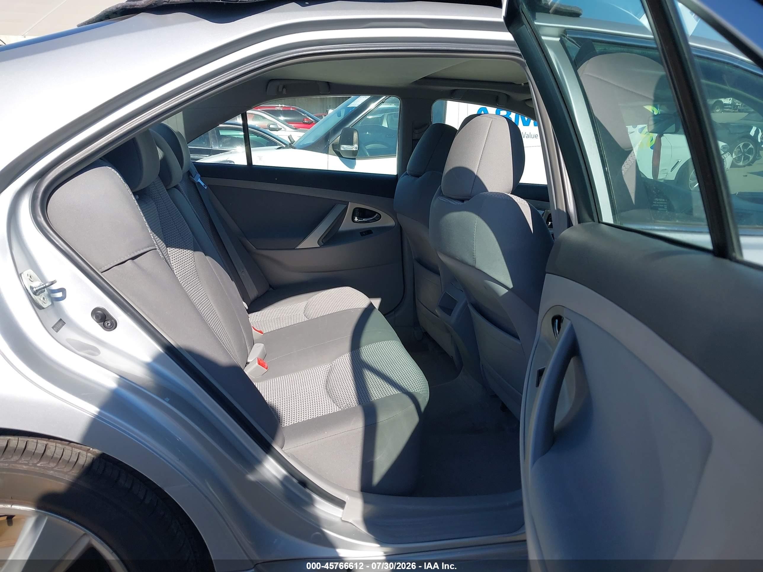 2010 Toyota Camry Se Серебряный vin: 4T1BF3EK3AU069841