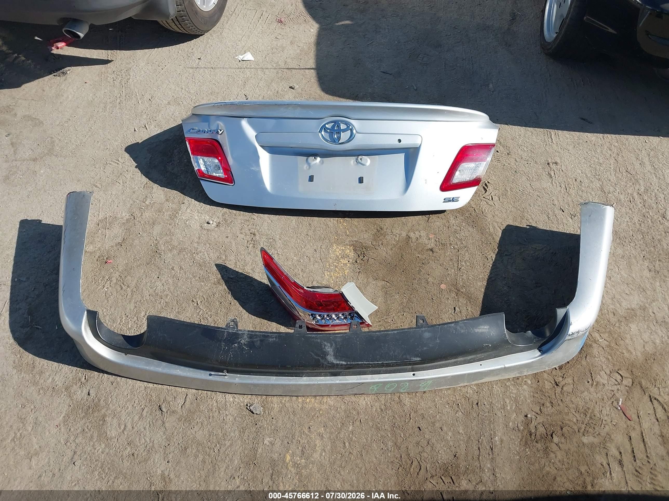 2010 Toyota Camry Se Серебряный vin: 4T1BF3EK3AU069841