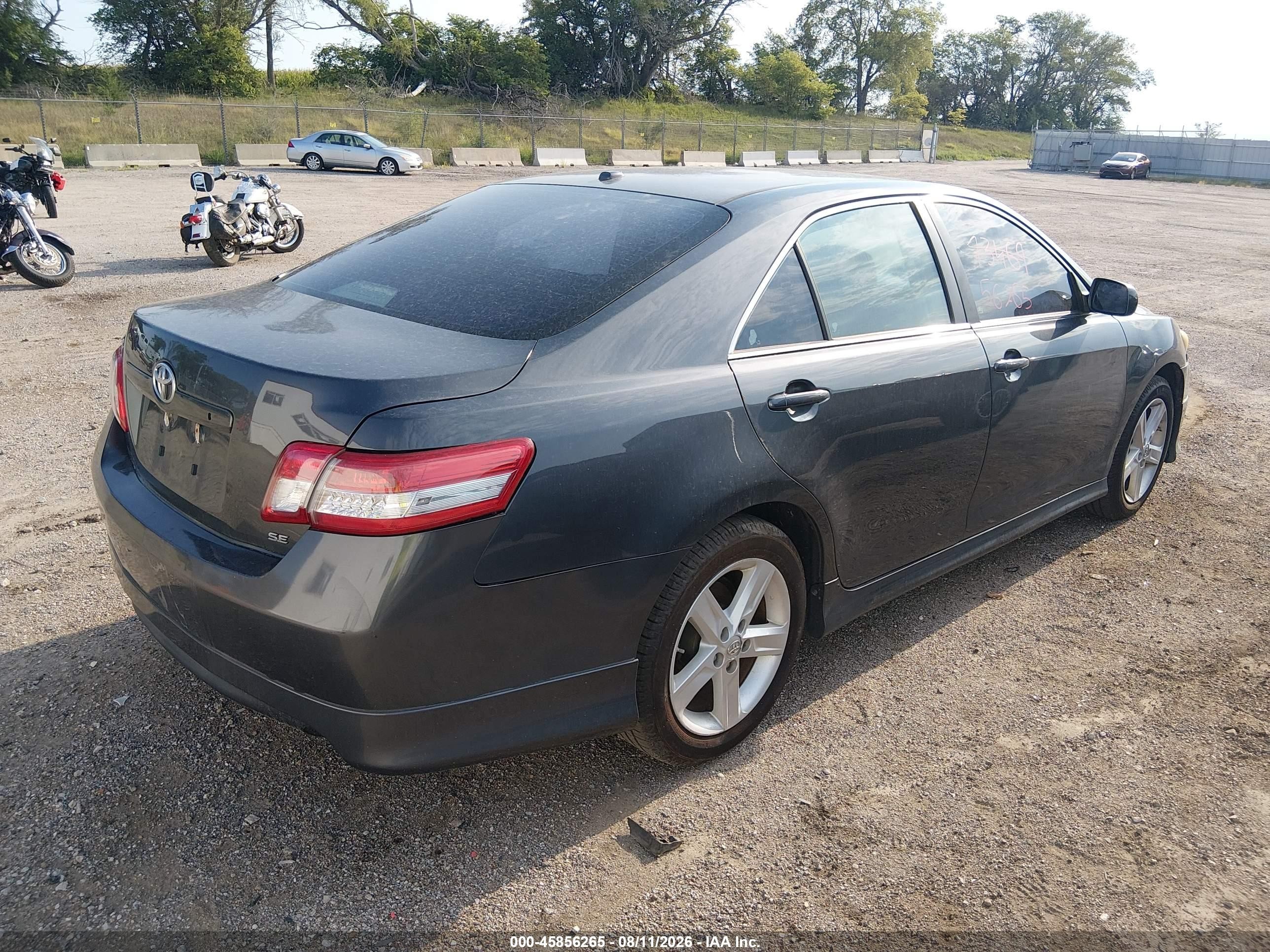 2010 Toyota Camry Se Gray vin: 4T1BF3EK3AU080189