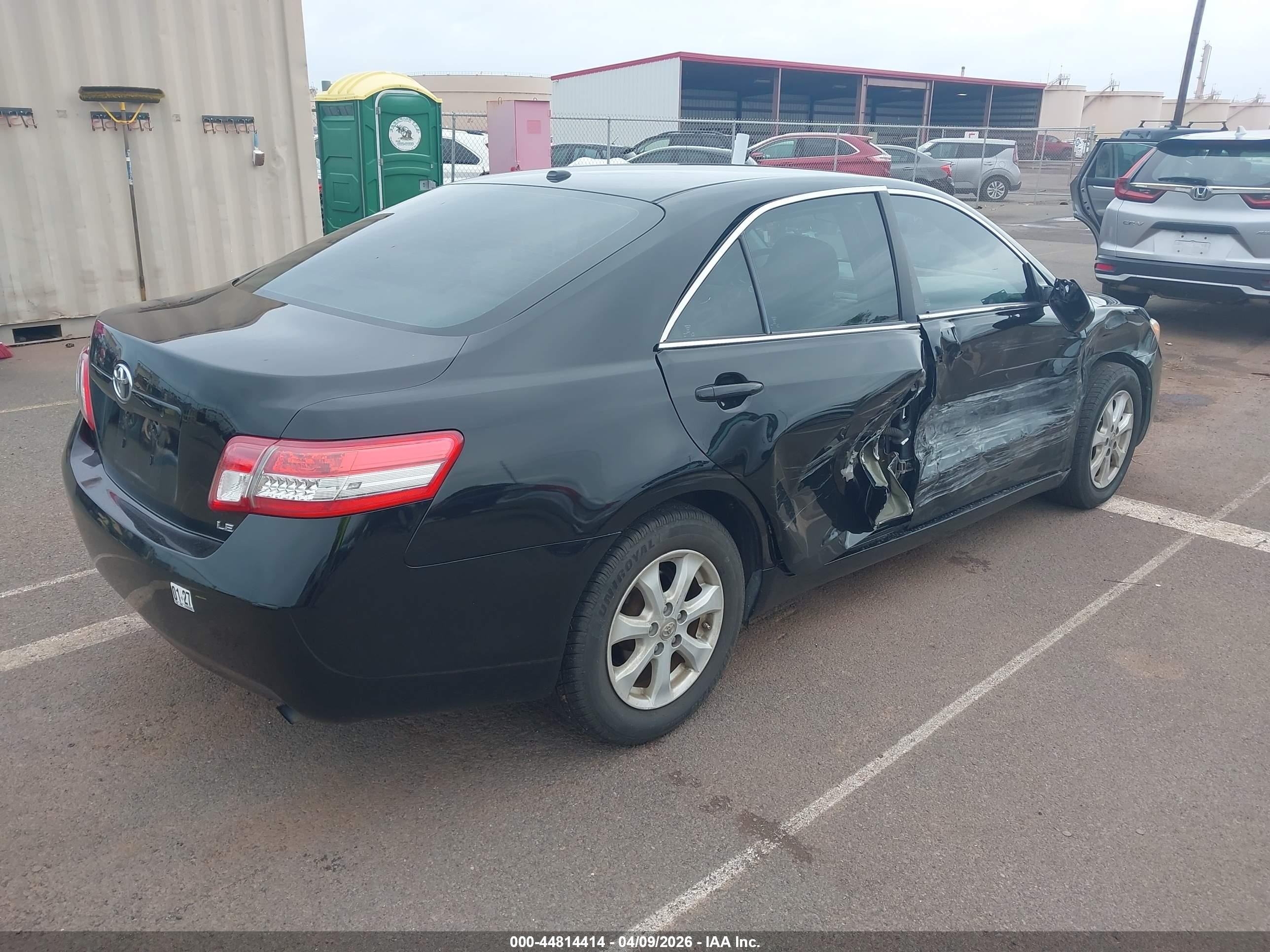 2010 Toyota Camry Le Черный vin: 4T1BF3EK3AU090589