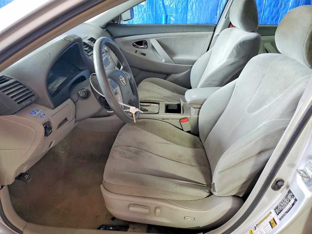 2010 Toyota Camry Le Silver vin: 4T1BF3EK3AU101431