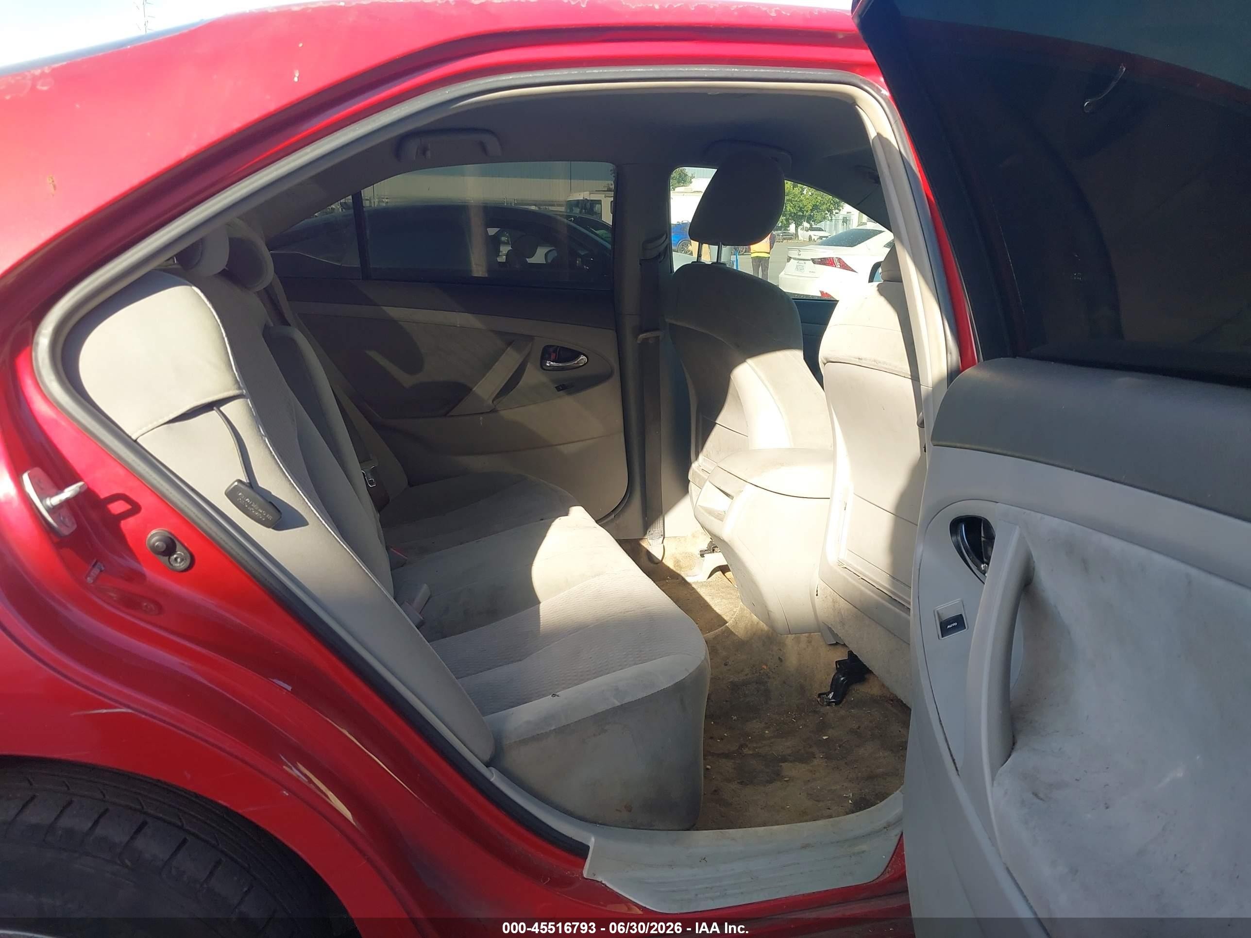 2010 Toyota Camry Le Красный vin: 4T1BF3EK3AU114230