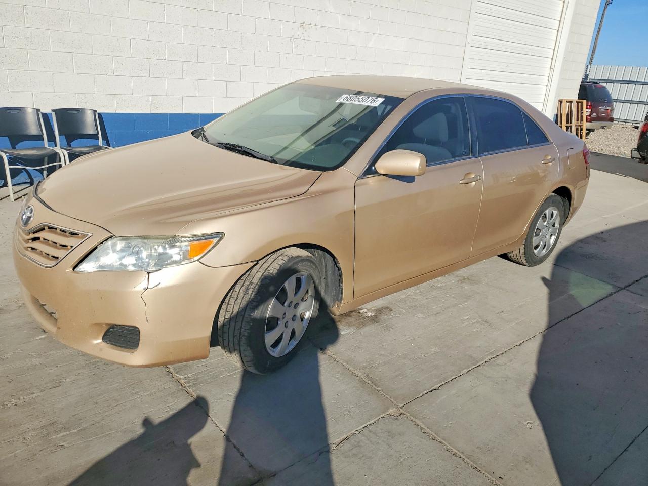 2010 Toyota Camry Base Золотой vin: 4T1BF3EK3AU509282