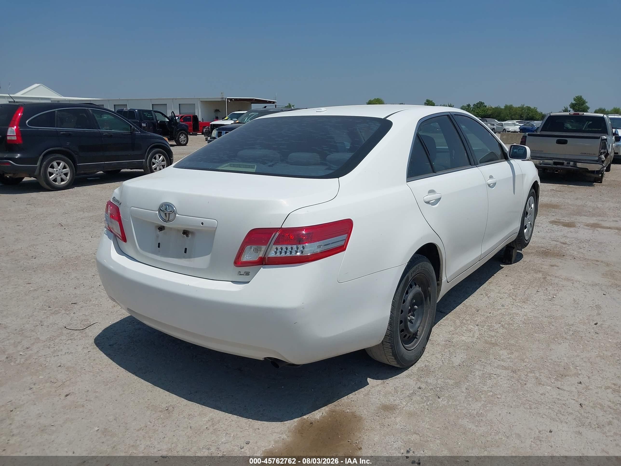 2010 Toyota Camry Le White vin: 4T1BF3EK3AU510044