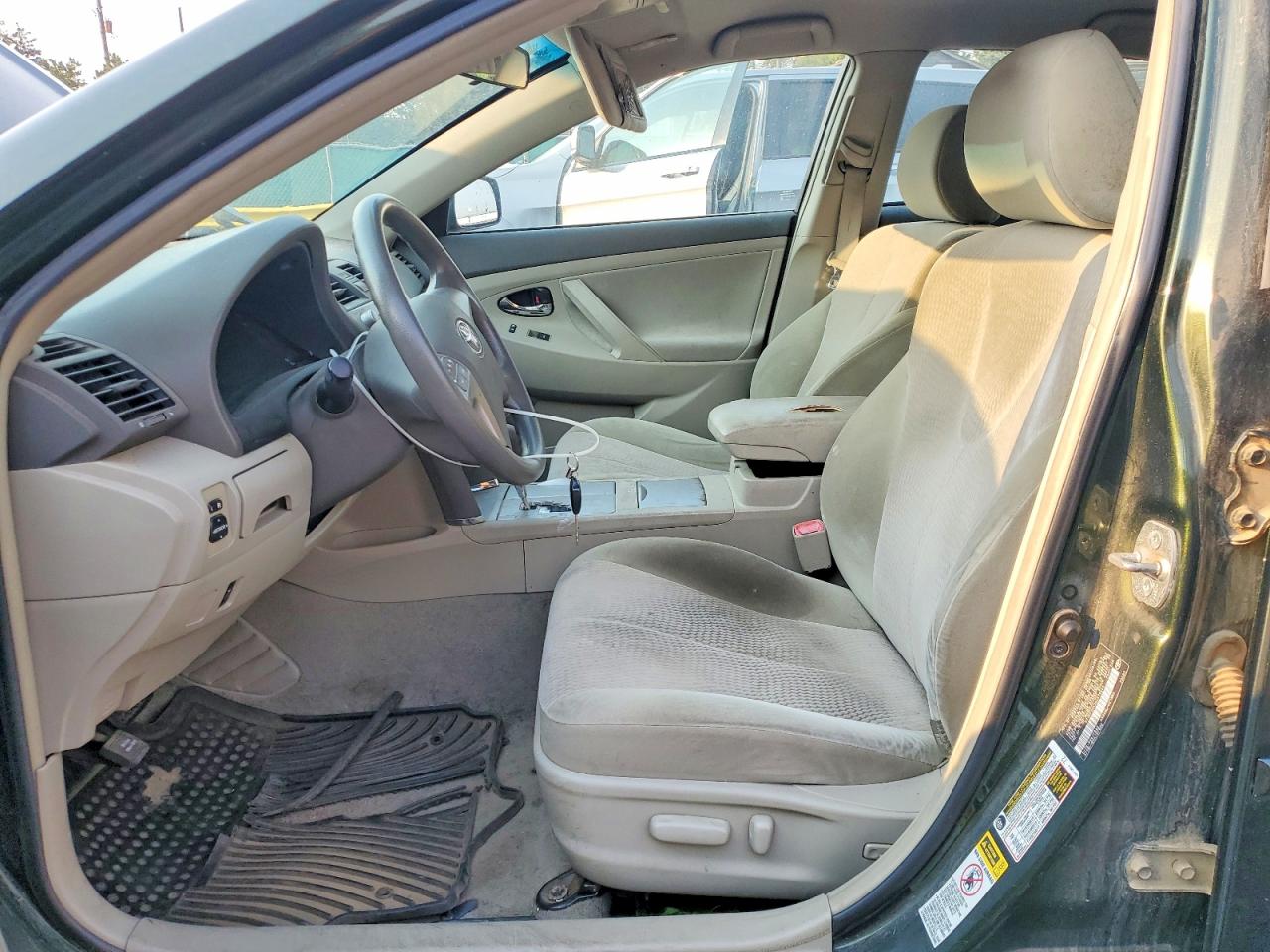 2010 Toyota Camry Le Зеленый vin: 4T1BF3EK3AU512604