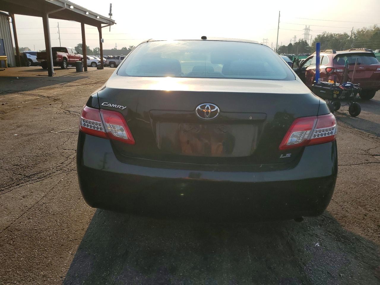2010 Toyota Camry Le Зеленый vin: 4T1BF3EK3AU512604