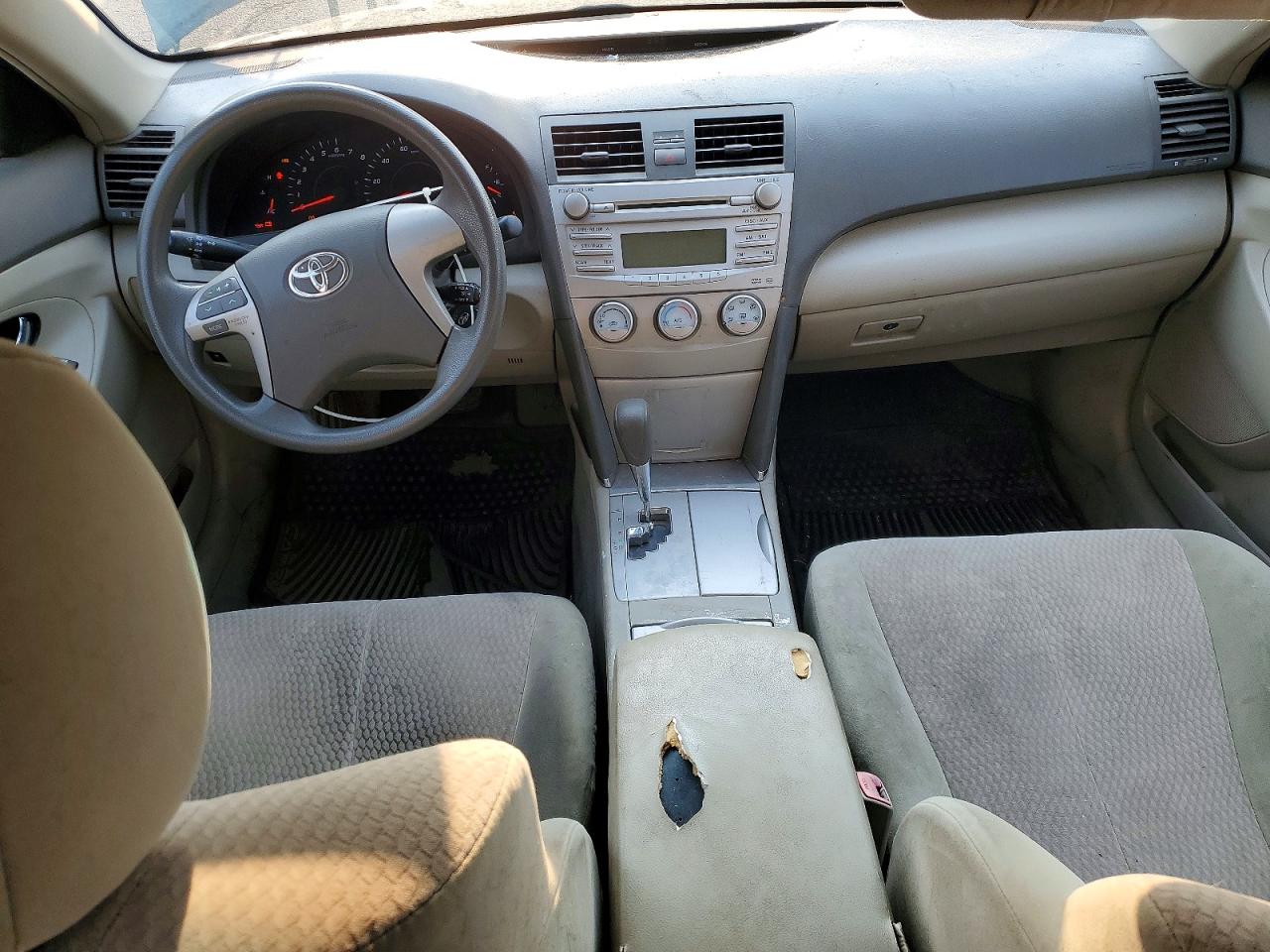 2010 Toyota Camry Le Зеленый vin: 4T1BF3EK3AU512604