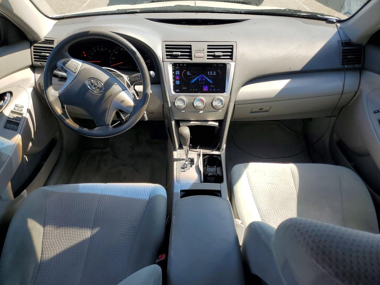 2010 Toyota Camry Le Silver vin: 4T1BF3EK3AU522923