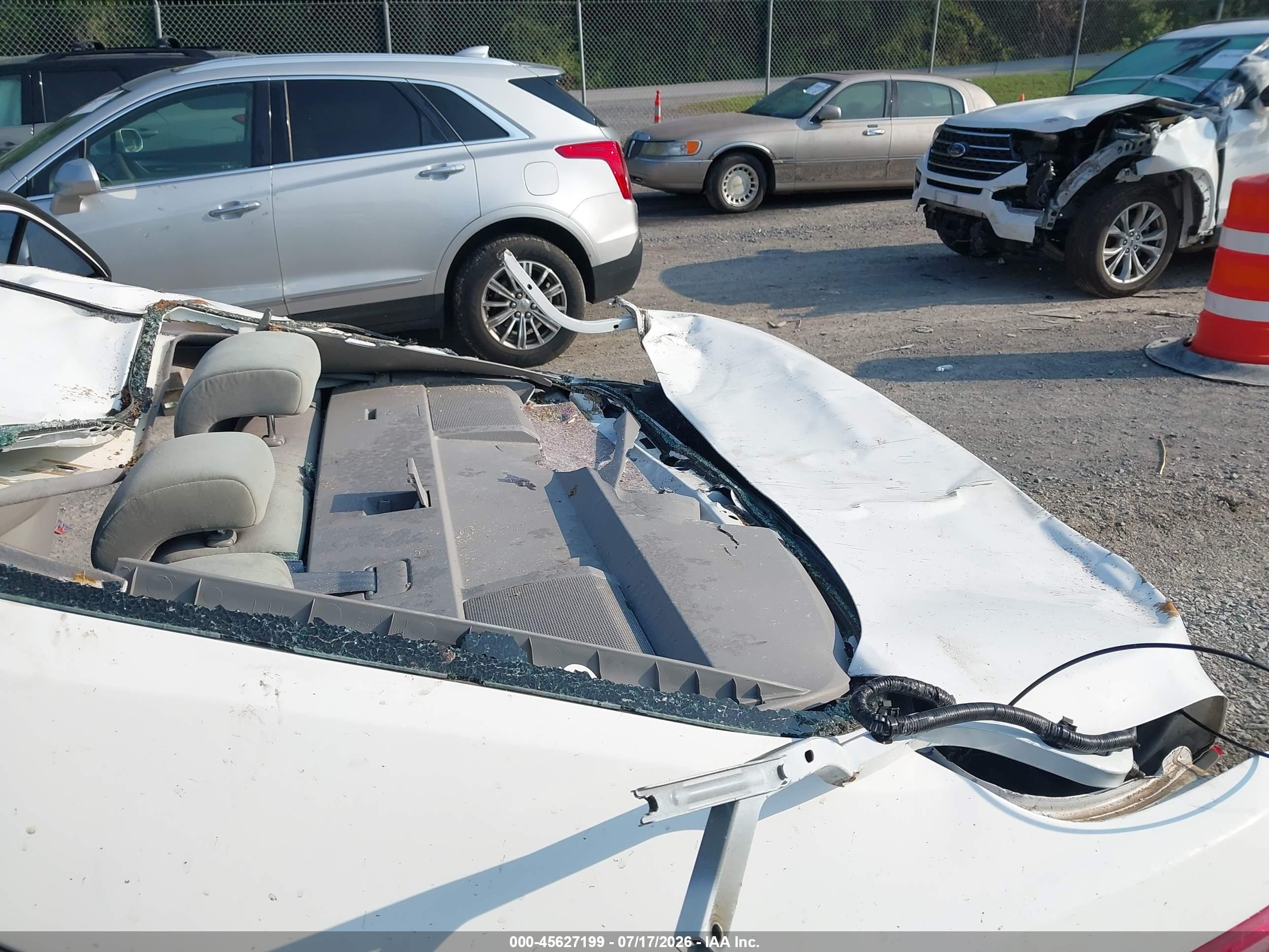 2010 Toyota Camry Le White vin: 4T1BF3EK3AU552939