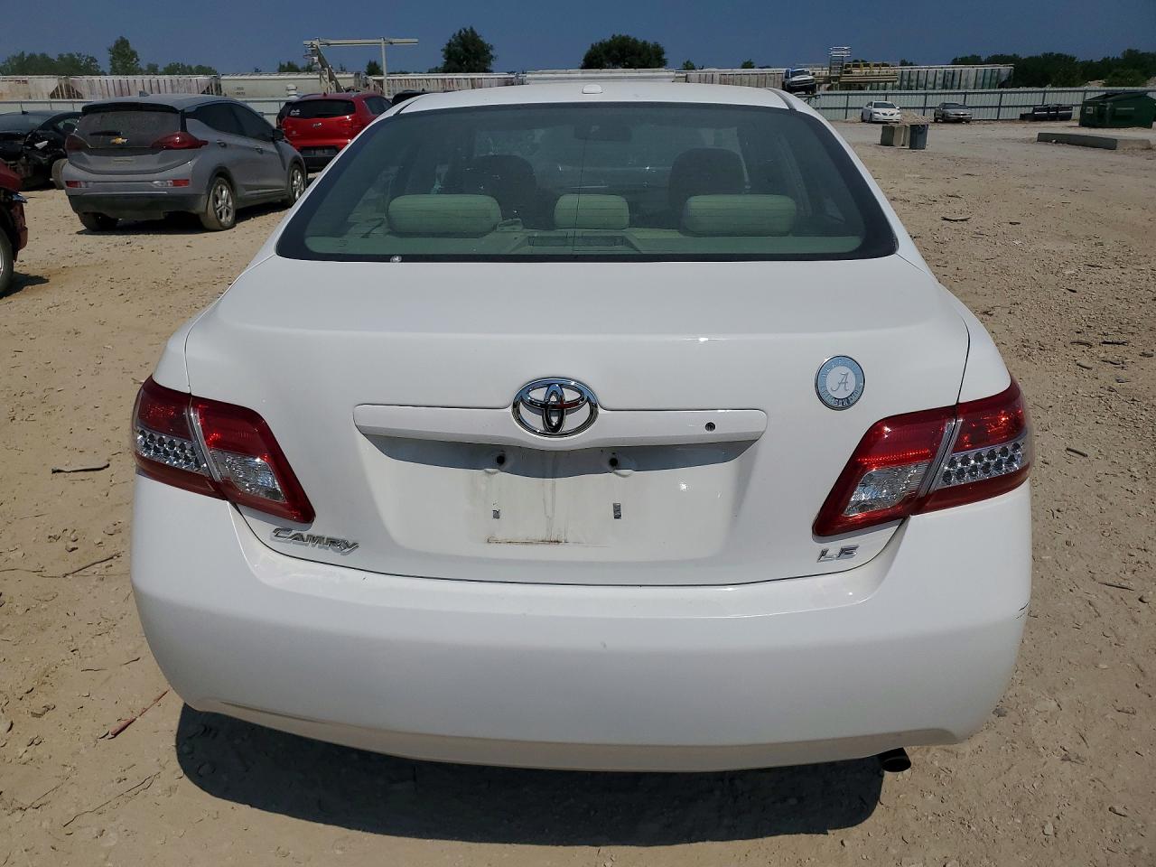 2010 Toyota Camry Le Белый vin: 4T1BF3EK3AU562841