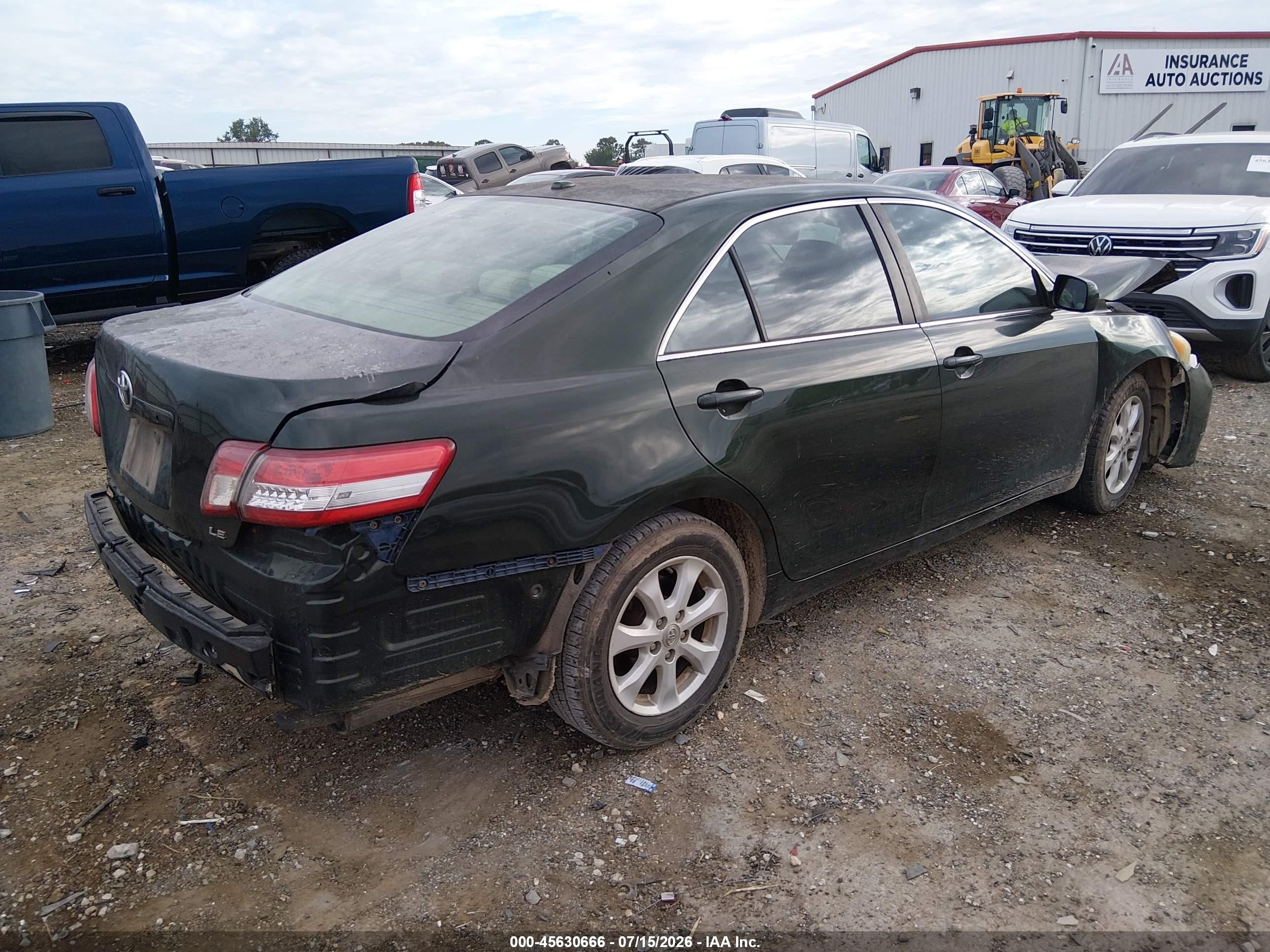 2010 Toyota Camry Le Green vin: 4T1BF3EK3AU568610