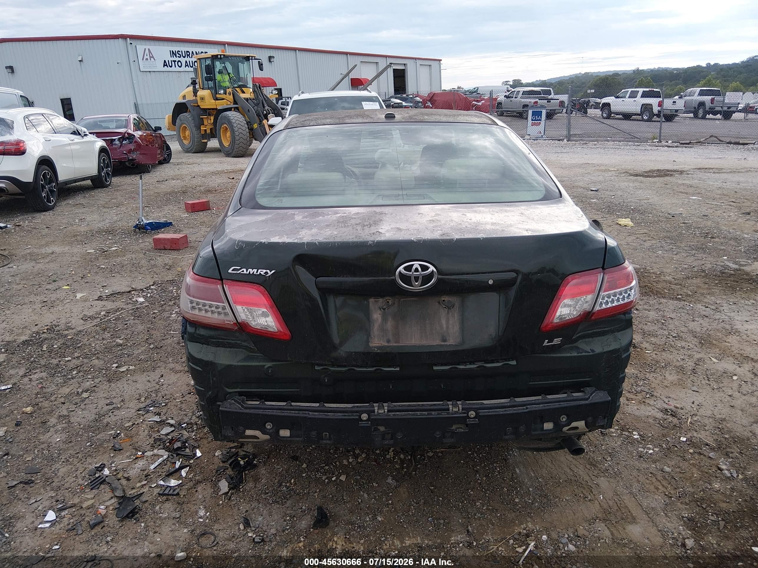 2010 Toyota Camry Le Green vin: 4T1BF3EK3AU568610