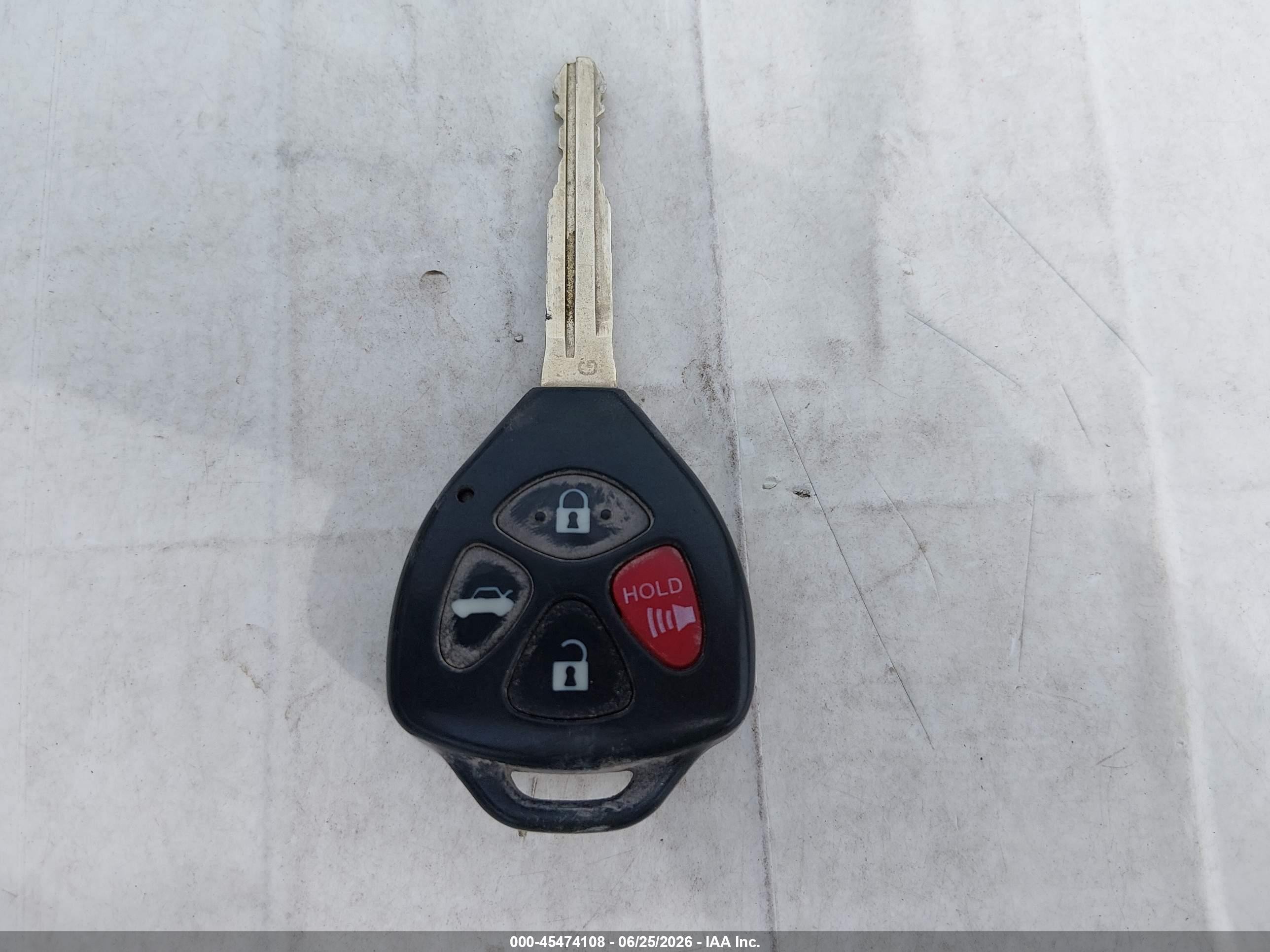 2011 Toyota Camry Le Серебряный vin: 4T1BF3EK3BU121678