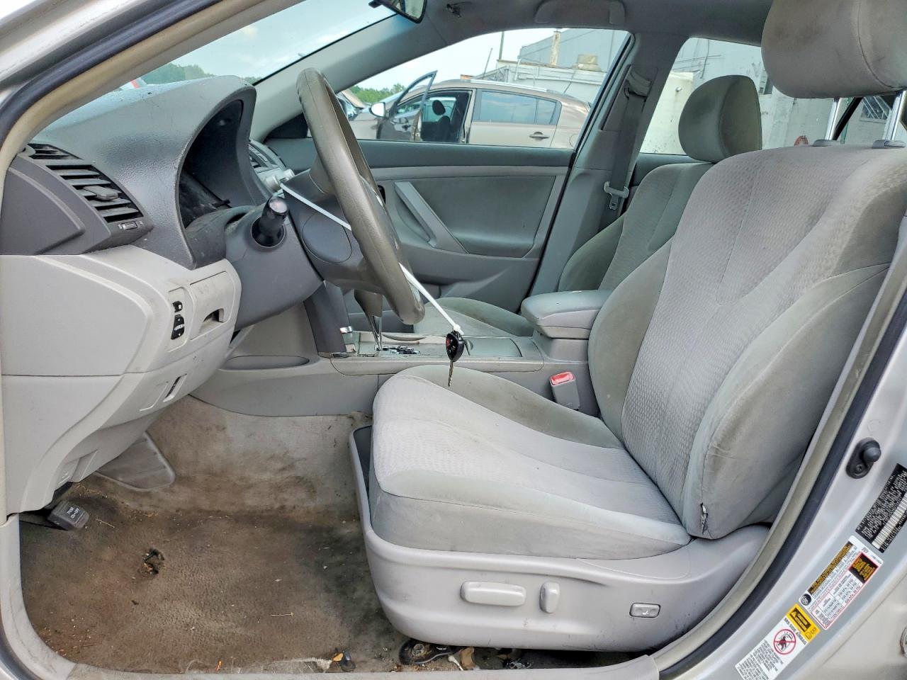 2010 Toyota Camry Silver vin: 4T1BF3EK3BU128341