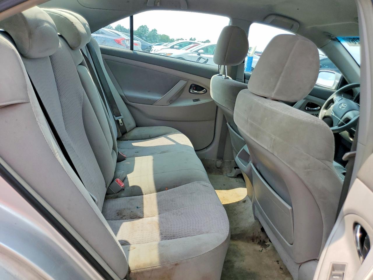 2010 Toyota Camry Silver vin: 4T1BF3EK3BU128341