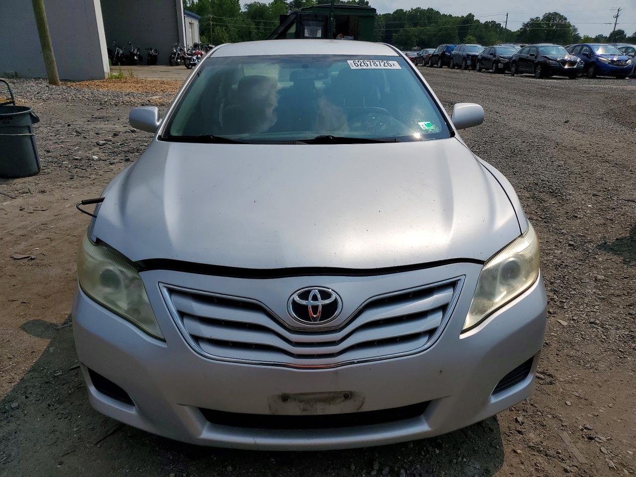 2010 Toyota Camry Silver vin: 4T1BF3EK3BU128341