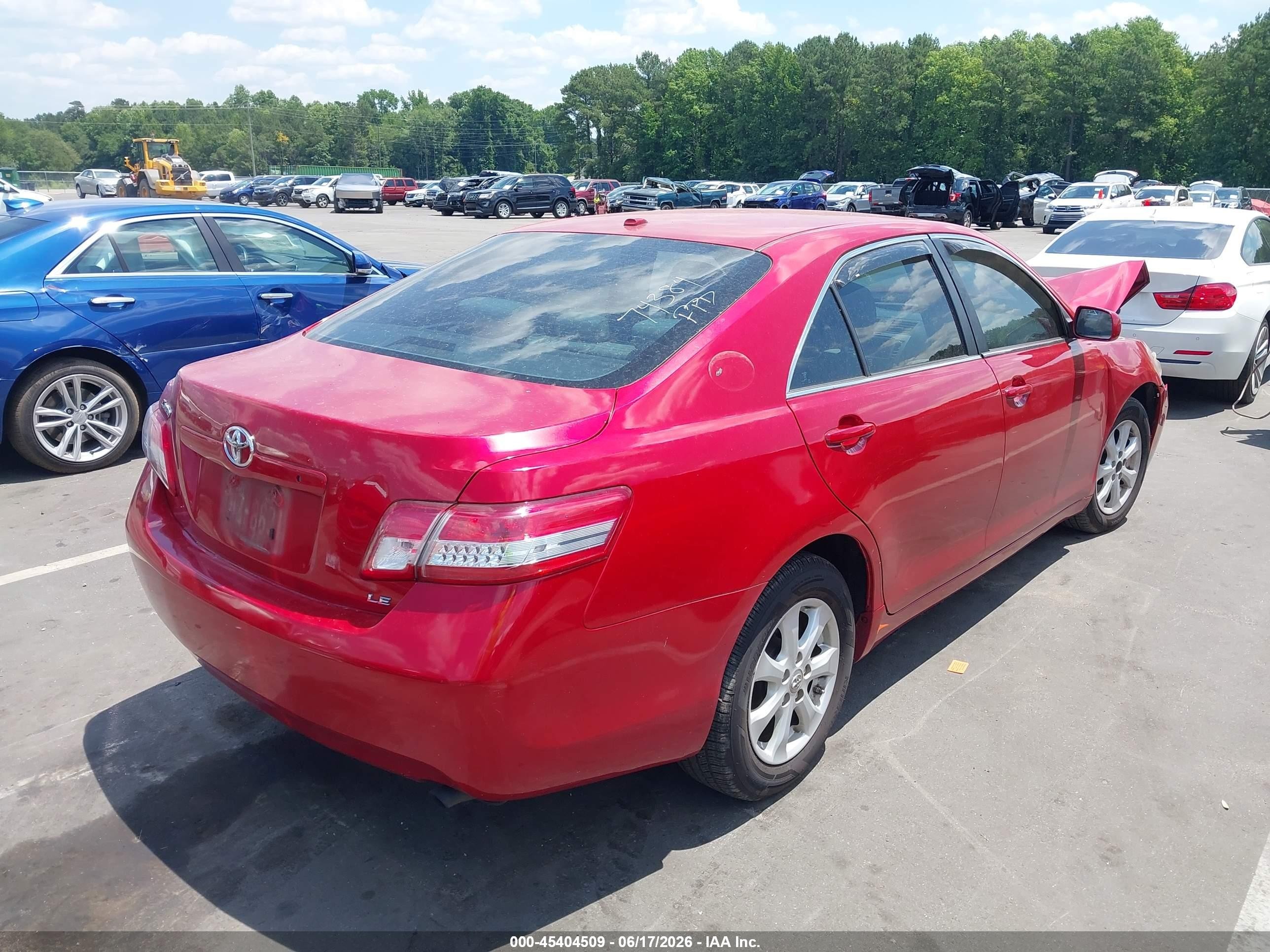 2011 Toyota Camry Le Red vin: 4T1BF3EK3BU129179