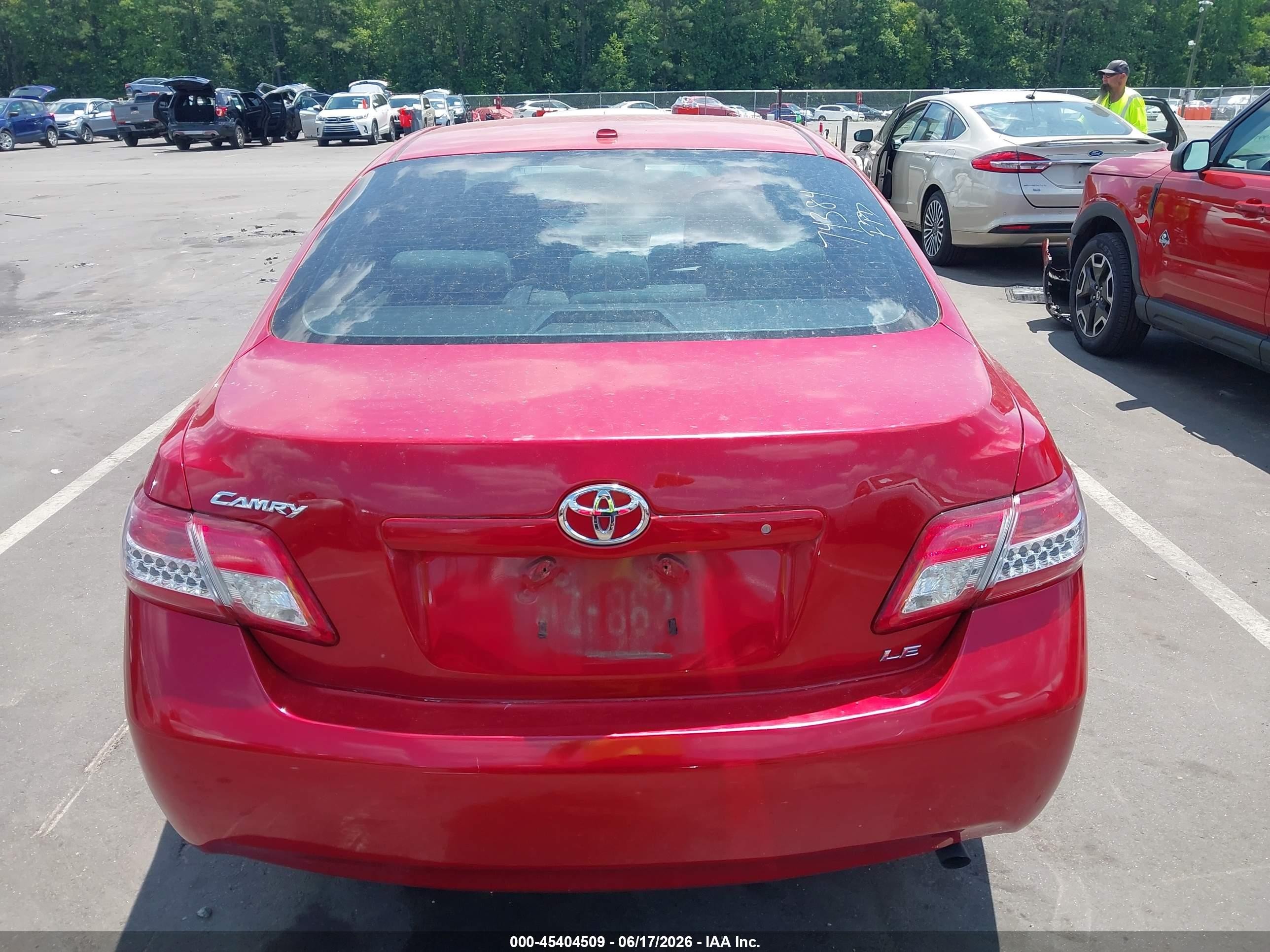 2011 Toyota Camry Le Red vin: 4T1BF3EK3BU129179