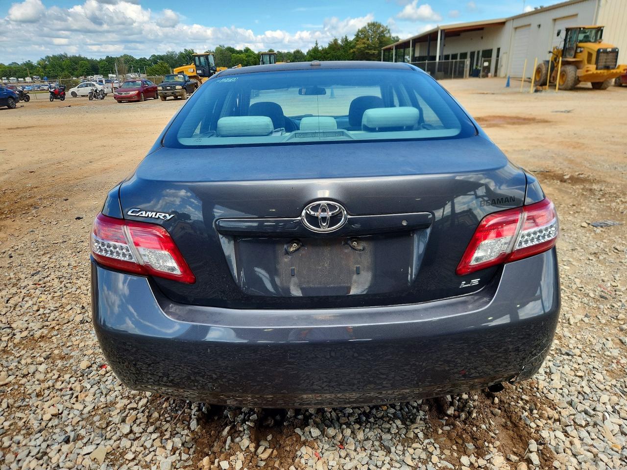 2011 Toyota Camry Le Gray vin: 4T1BF3EK3BU135032