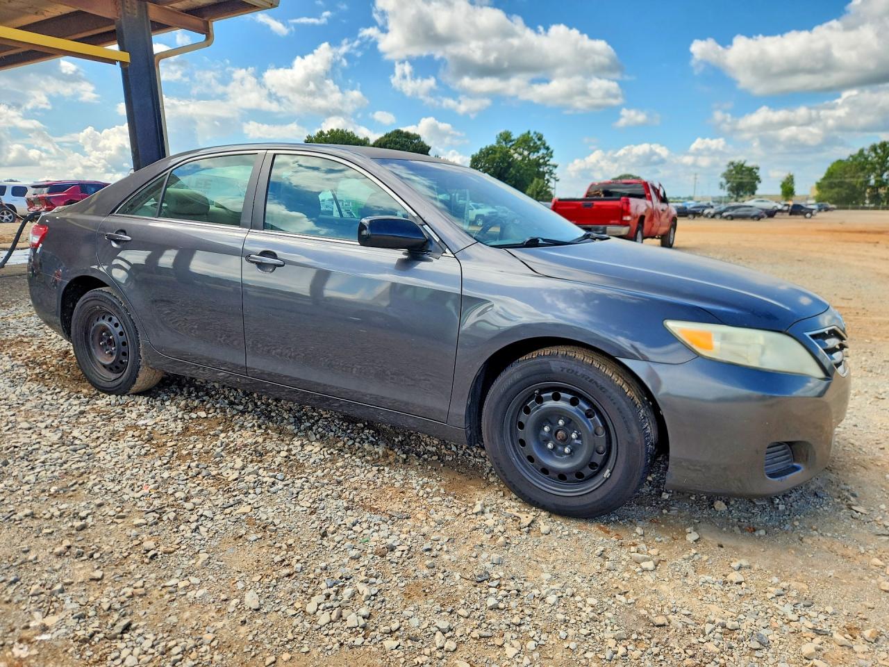 2011 Toyota Camry Le Gray vin: 4T1BF3EK3BU135032