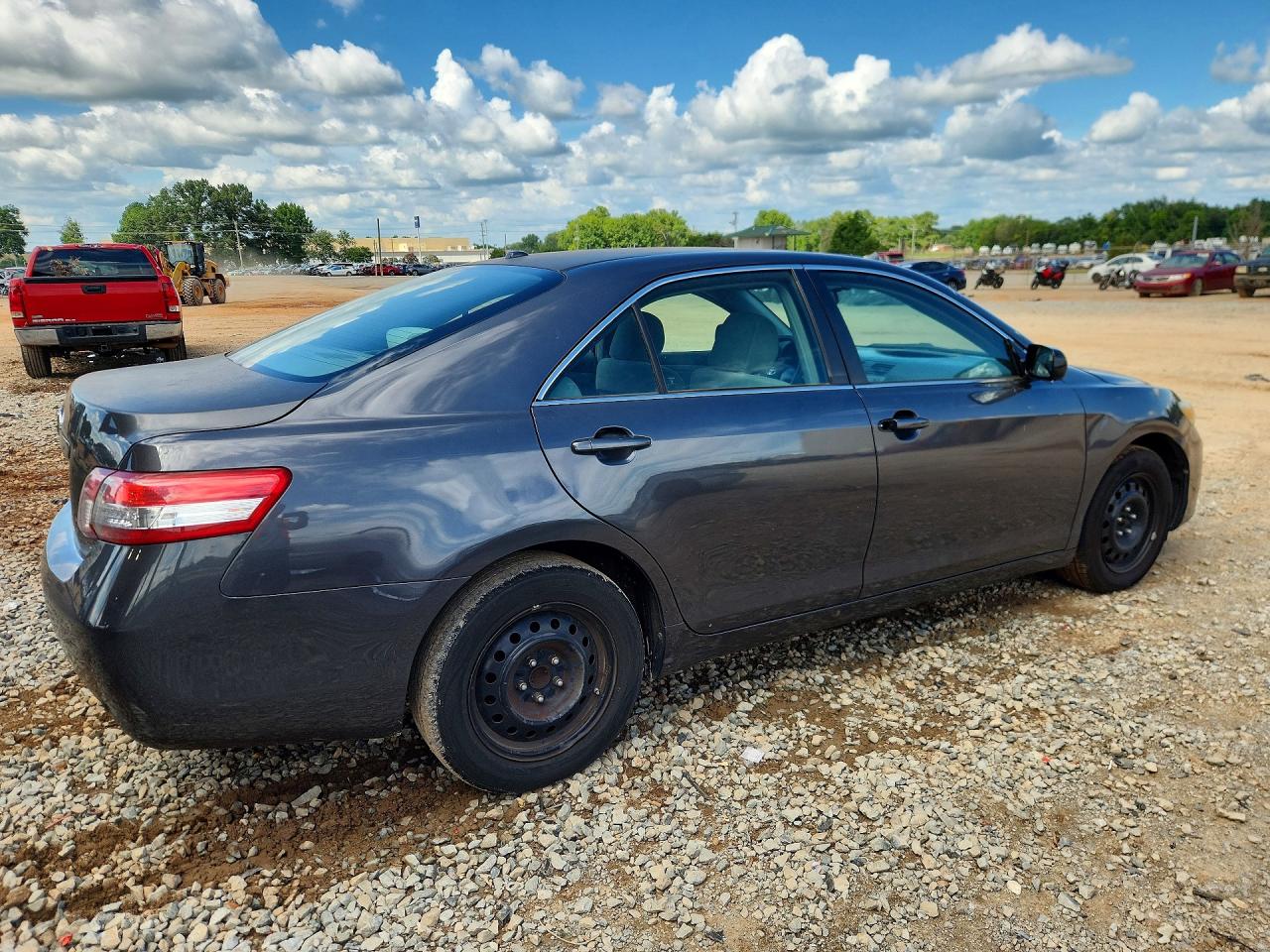 2011 Toyota Camry Le Gray vin: 4T1BF3EK3BU135032