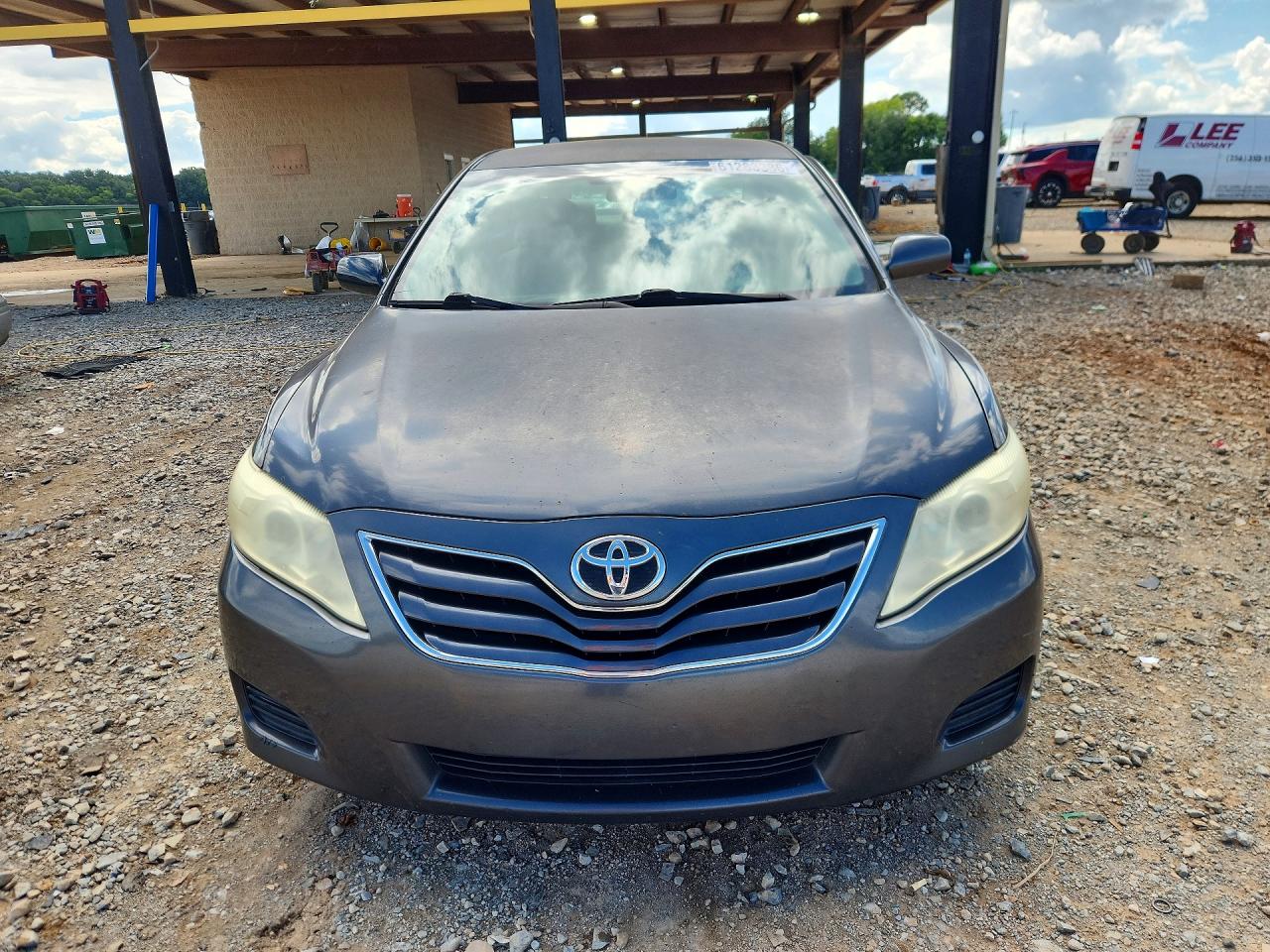 2011 Toyota Camry Le Gray vin: 4T1BF3EK3BU135032