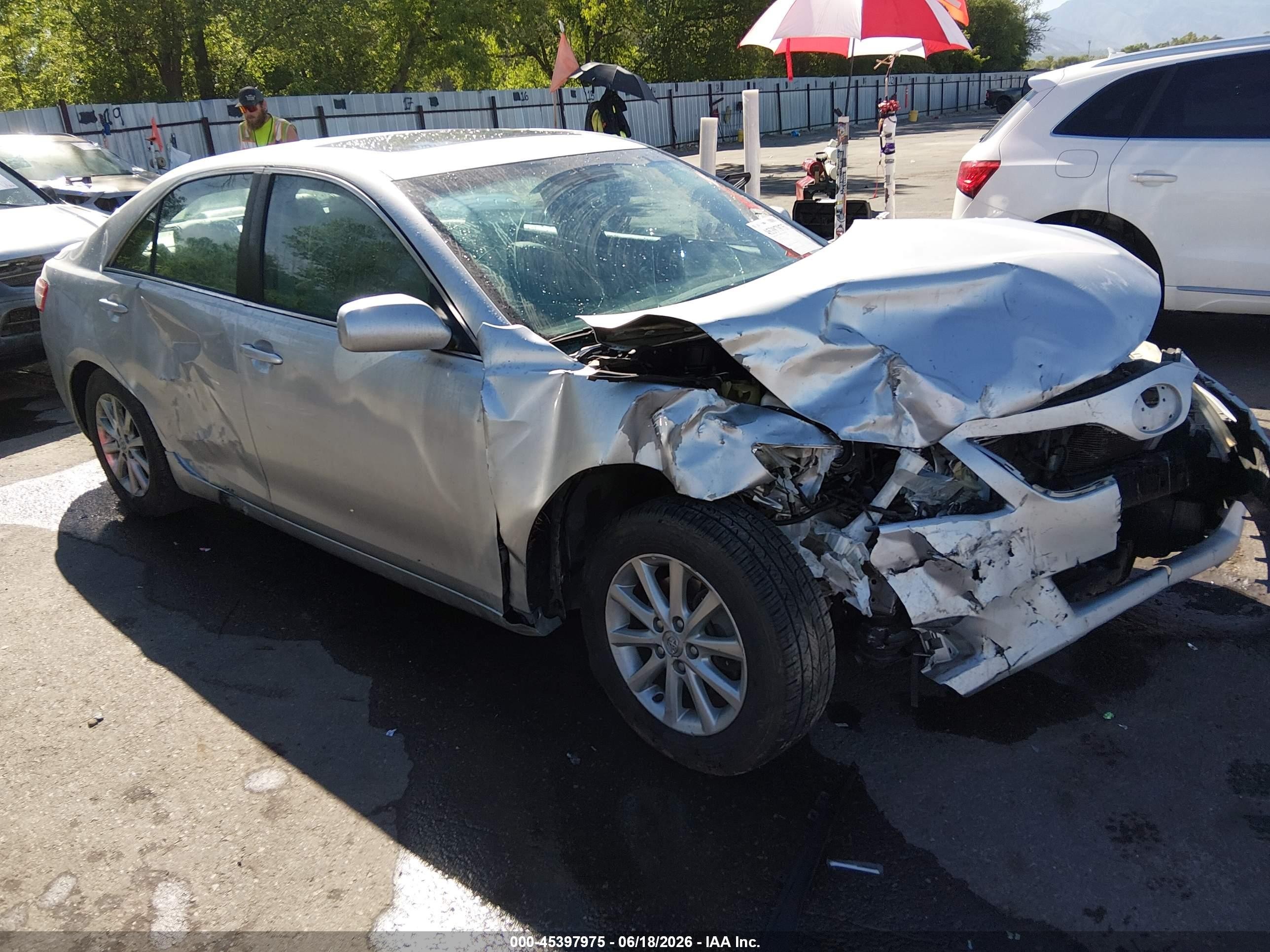 2011 Toyota Camry Xle Серебряный vin: 4T1BF3EK3BU135550