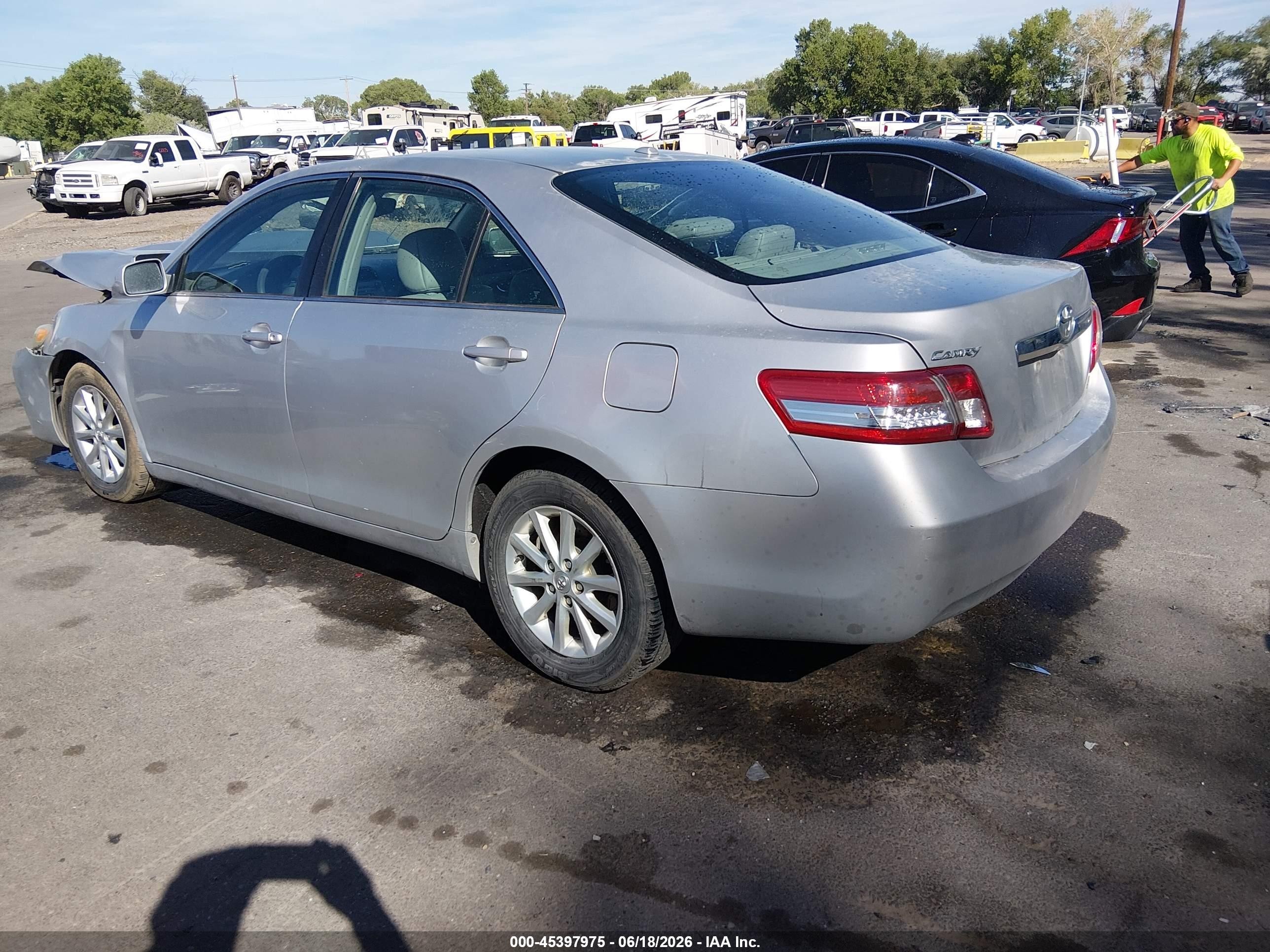 2011 Toyota Camry Xle Серебряный vin: 4T1BF3EK3BU135550