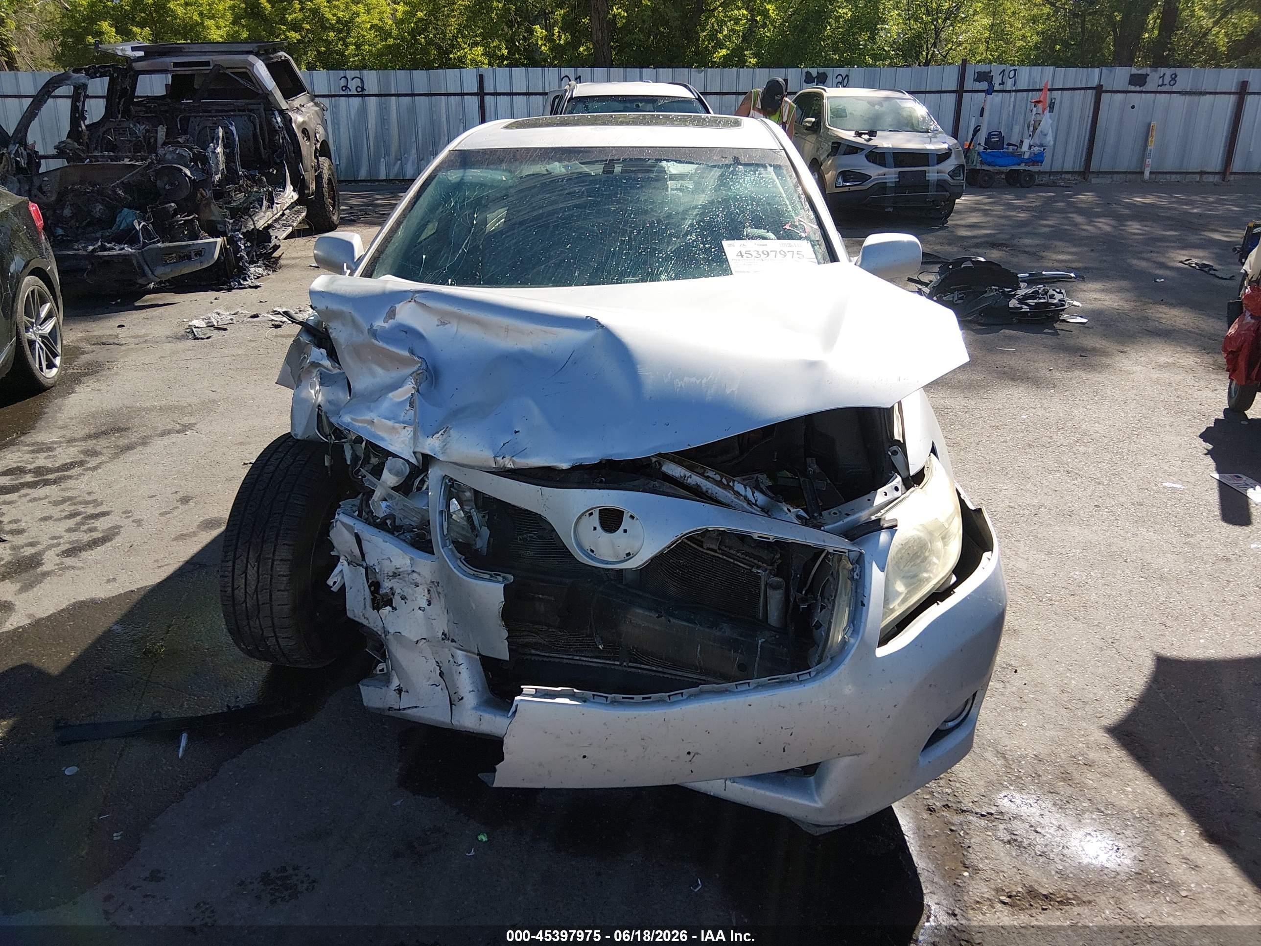 2011 Toyota Camry Xle Серебряный vin: 4T1BF3EK3BU135550