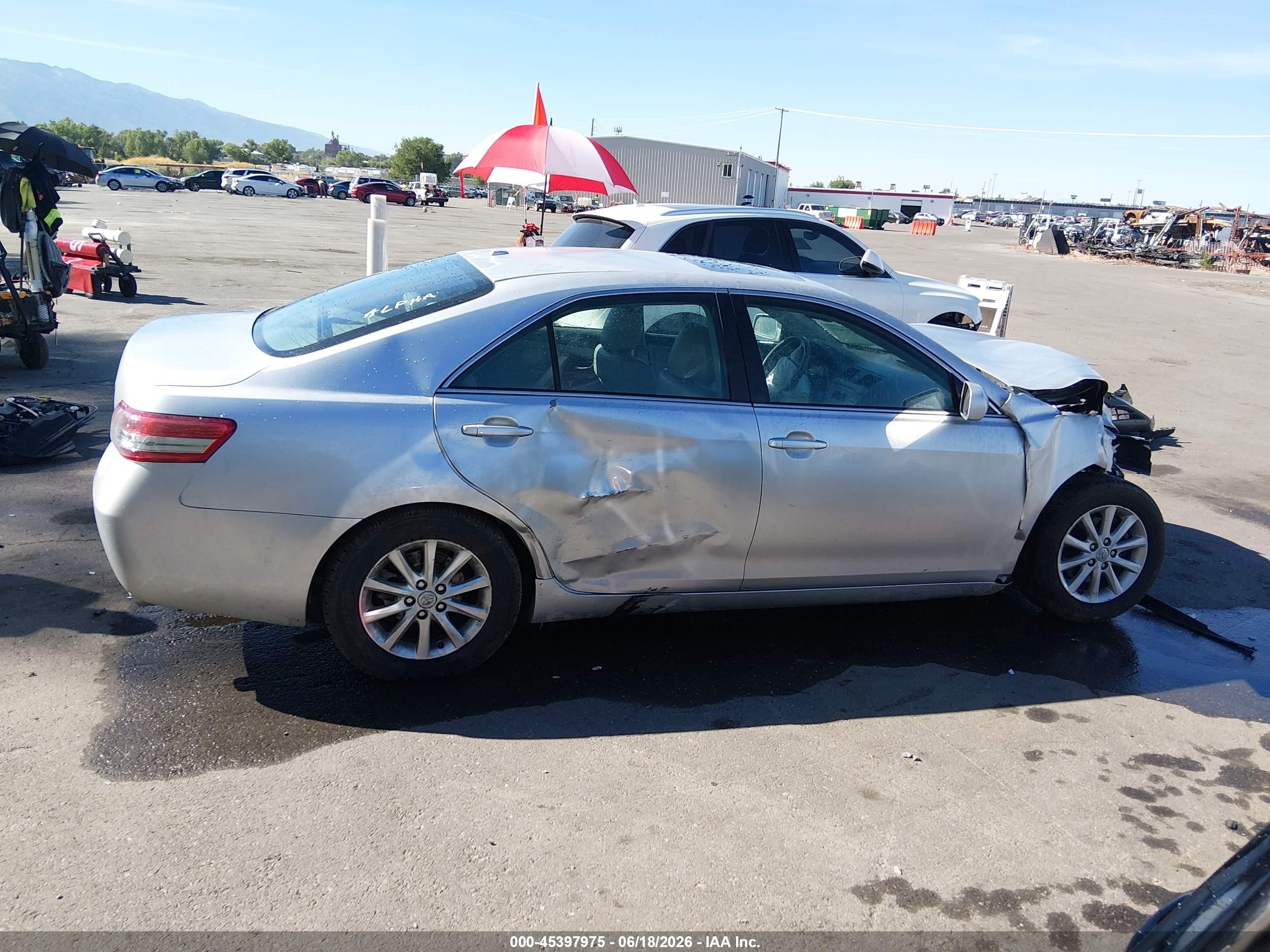 2011 Toyota Camry Xle Серебряный vin: 4T1BF3EK3BU135550