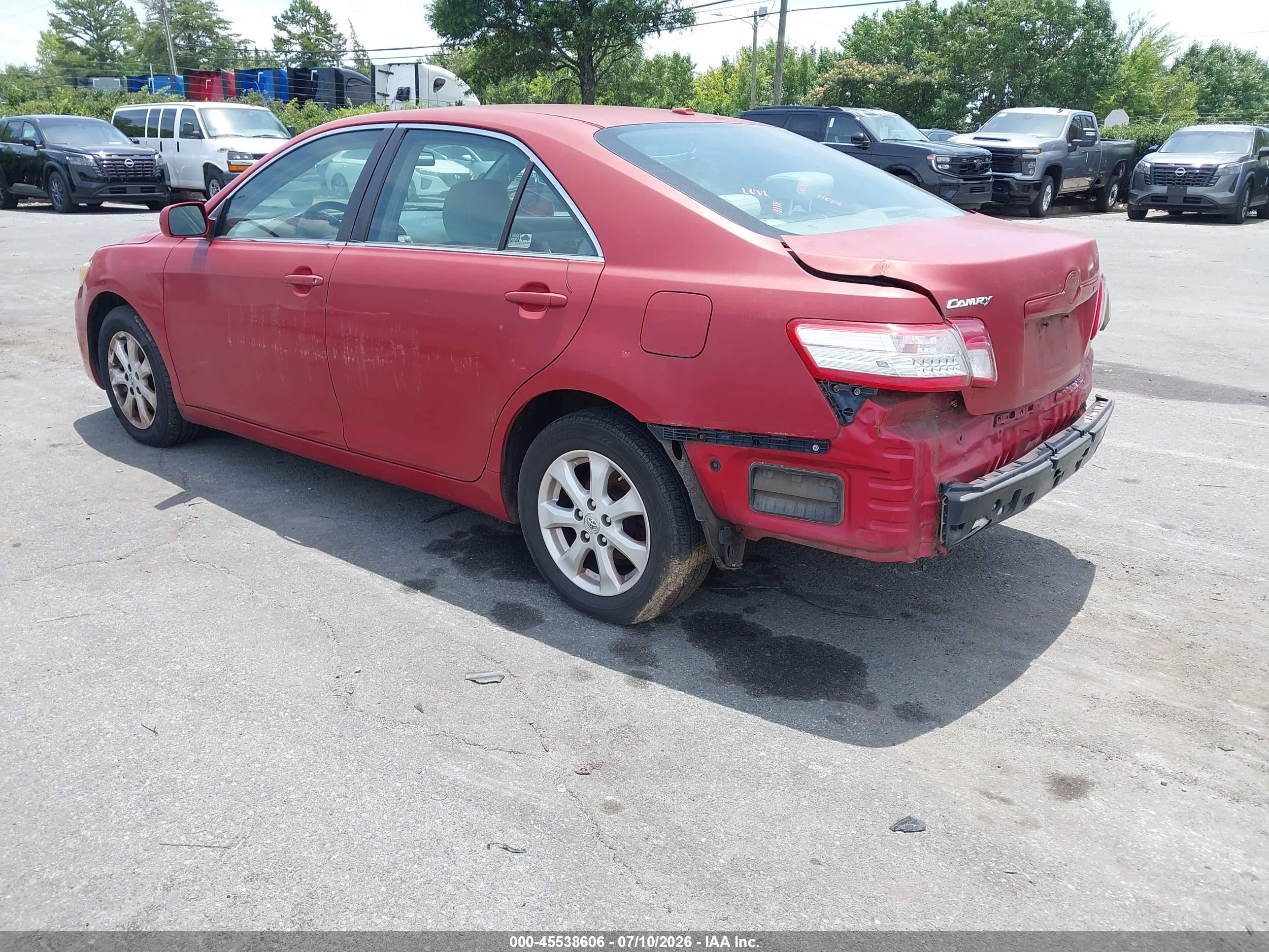 2011 Toyota Camry Le Red vin: 4T1BF3EK3BU149609