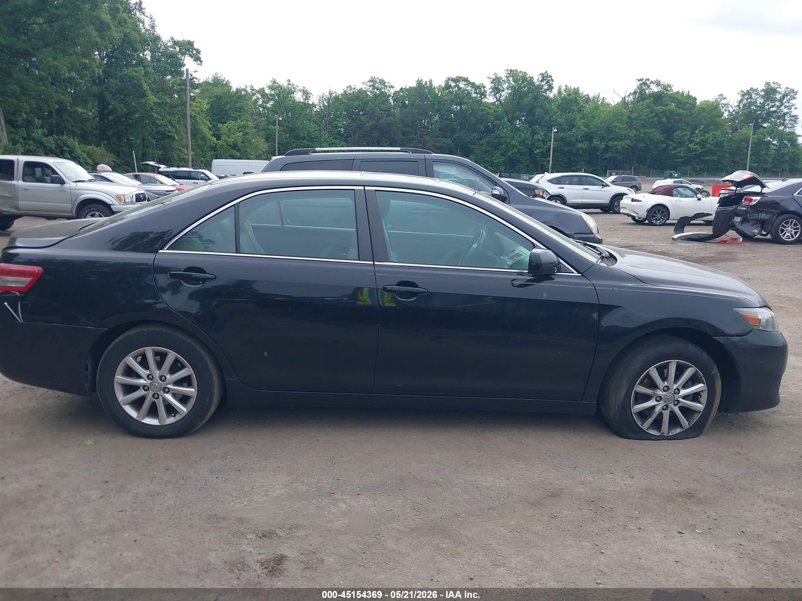 2011 Toyota Camry Xle Черный vin: 4T1BF3EK3BU150744