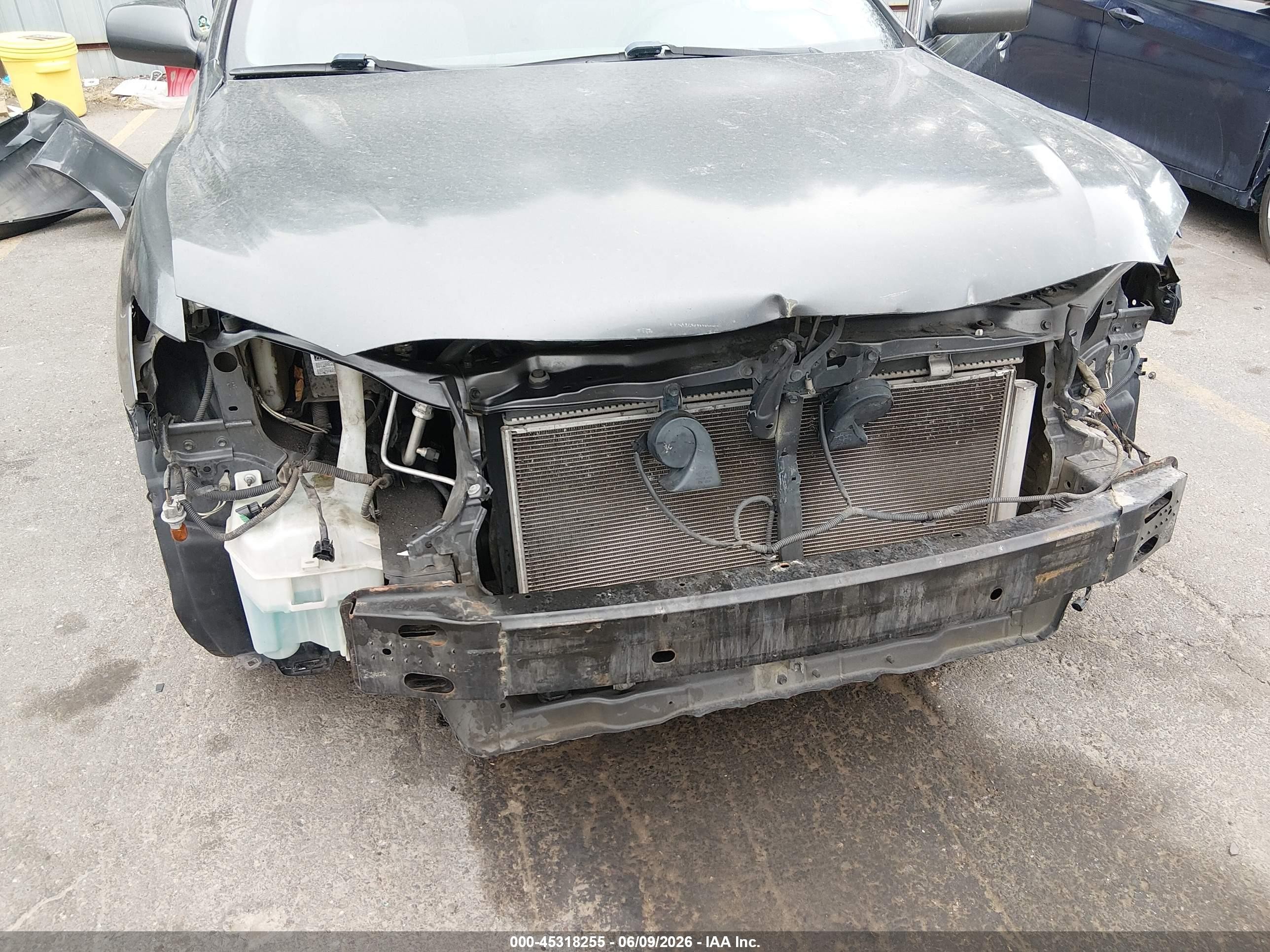 2011 Toyota Camry Le Gray vin: 4T1BF3EK3BU165308