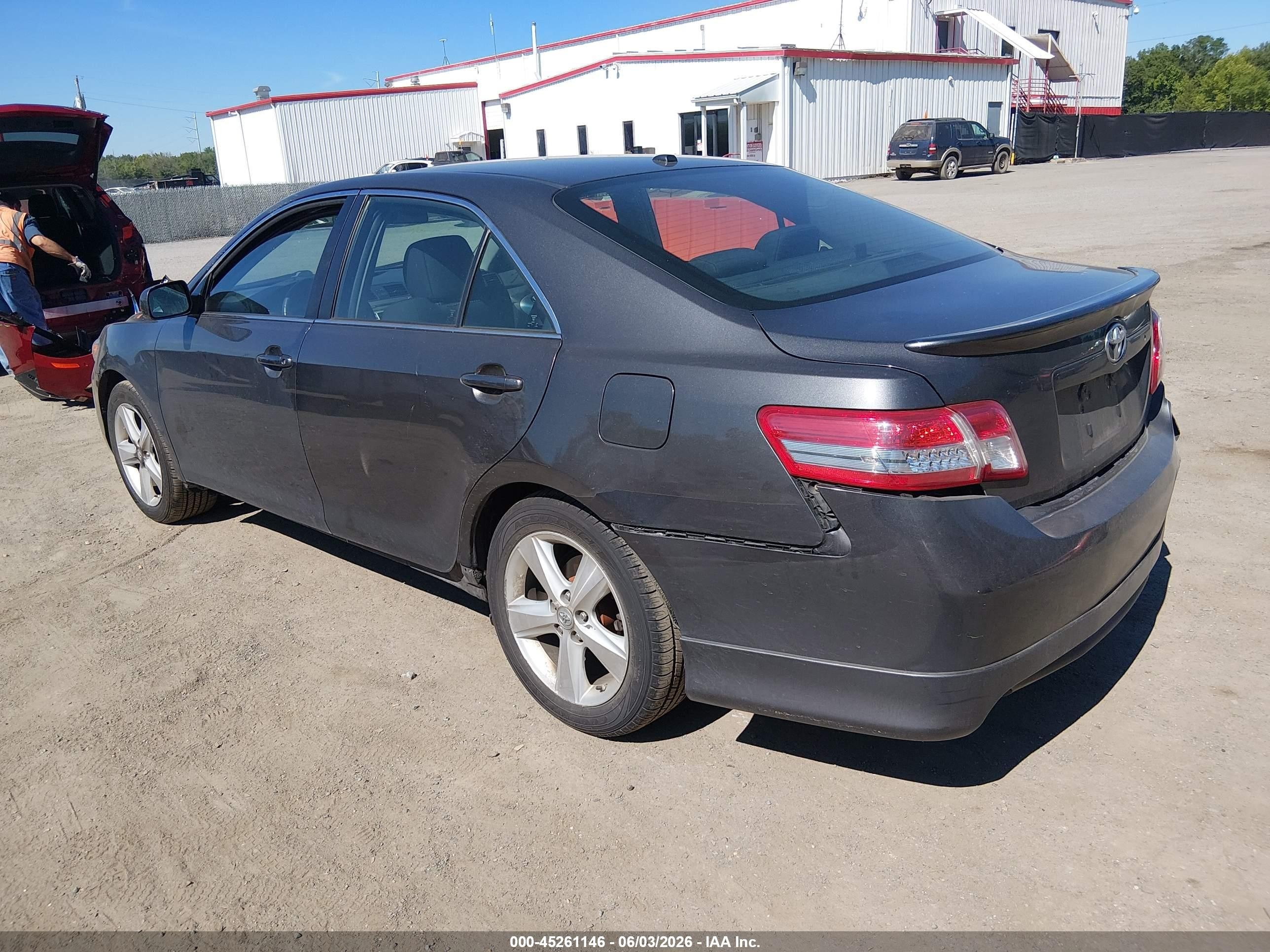 2011 Toyota Camry Se Gray vin: 4T1BF3EK3BU170976