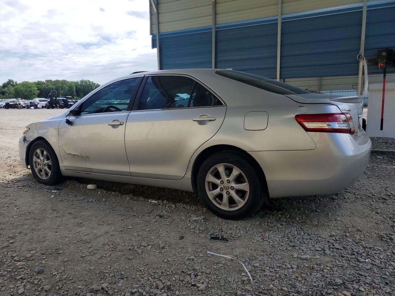 2011 Toyota Camry Le Silver vin: 4T1BF3EK3BU180682