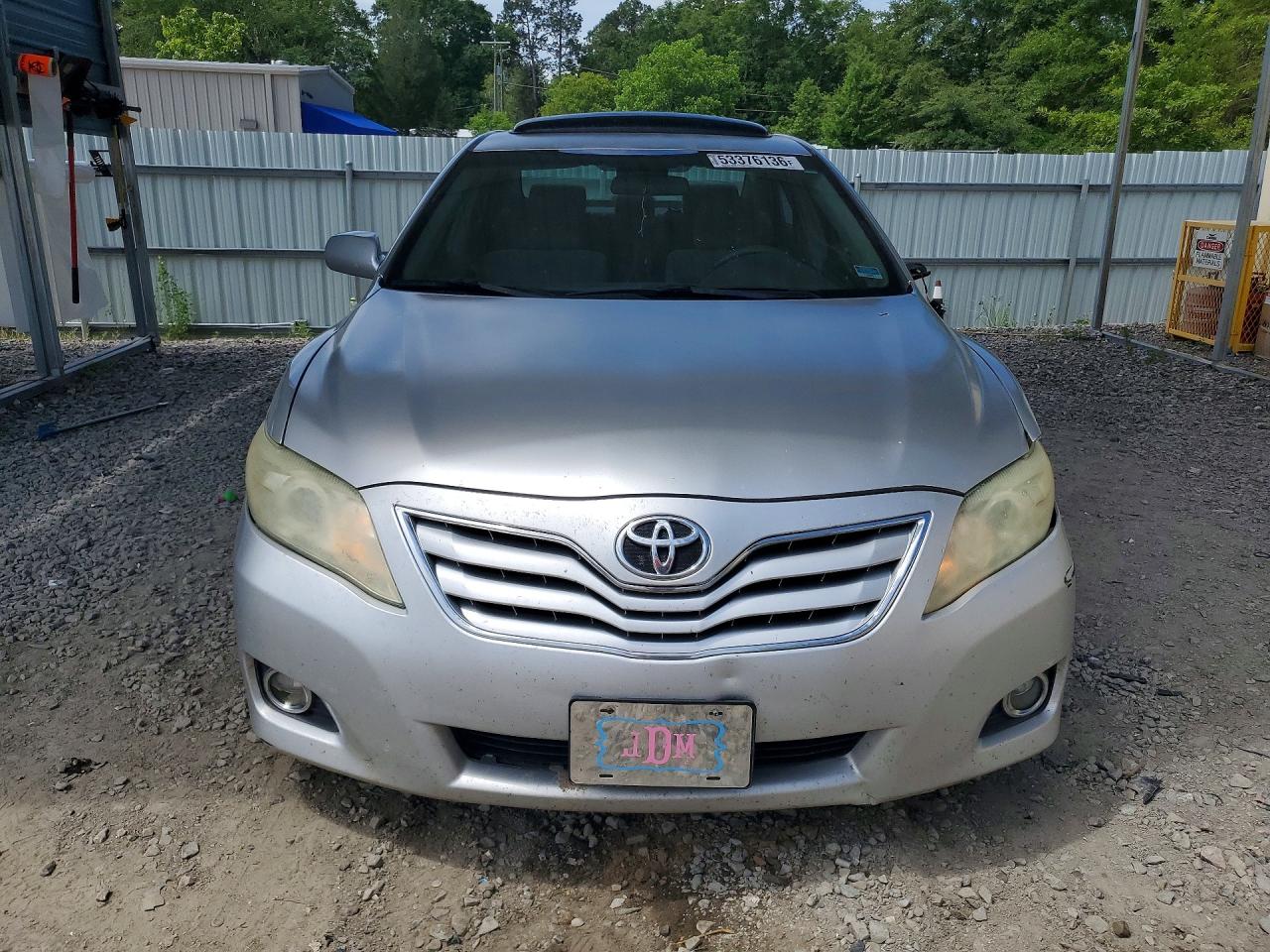 2011 Toyota Camry Le Silver vin: 4T1BF3EK3BU180682