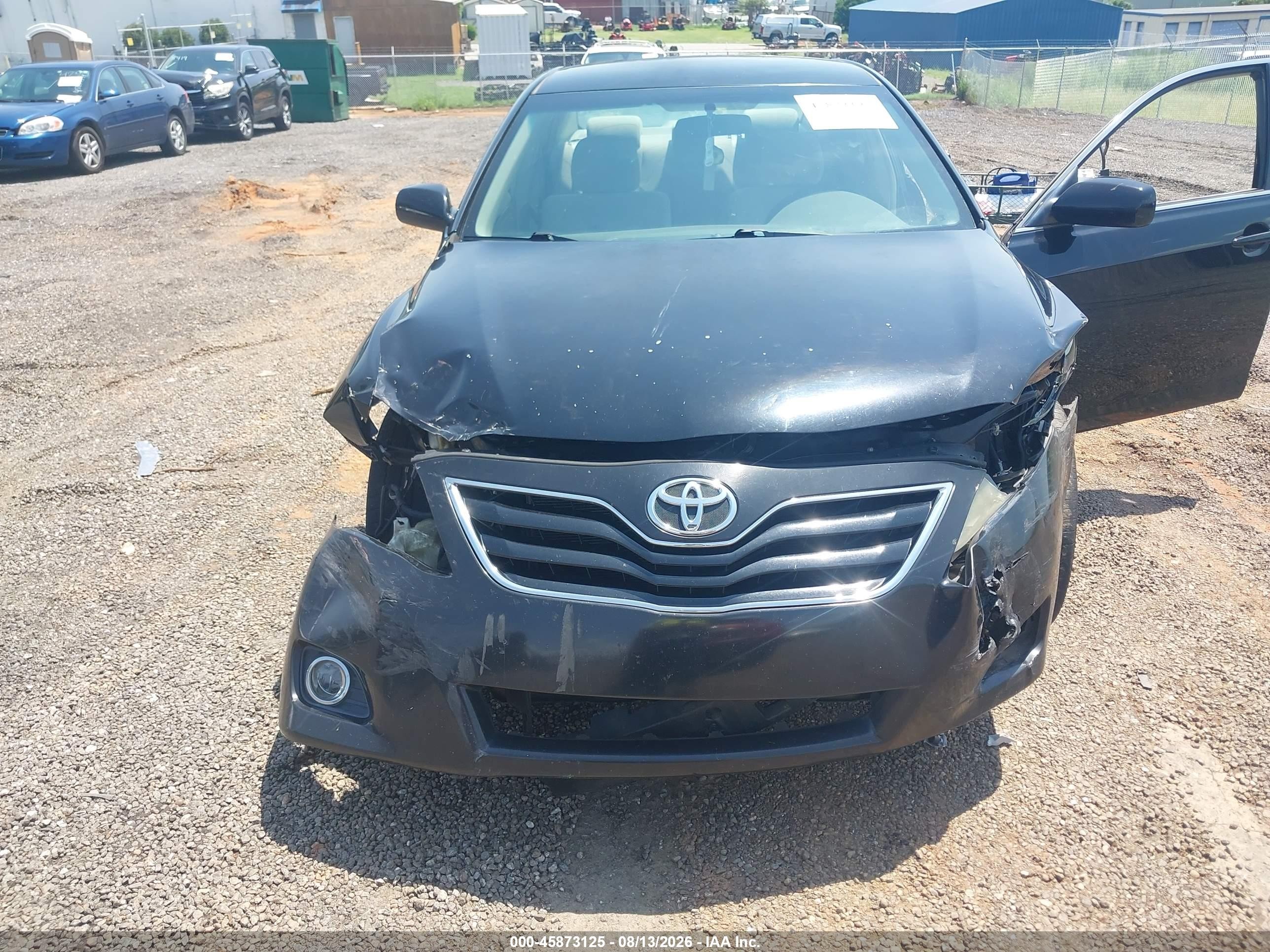 2011 Toyota Camry   Black vin: 4T1BF3EK3BU225233