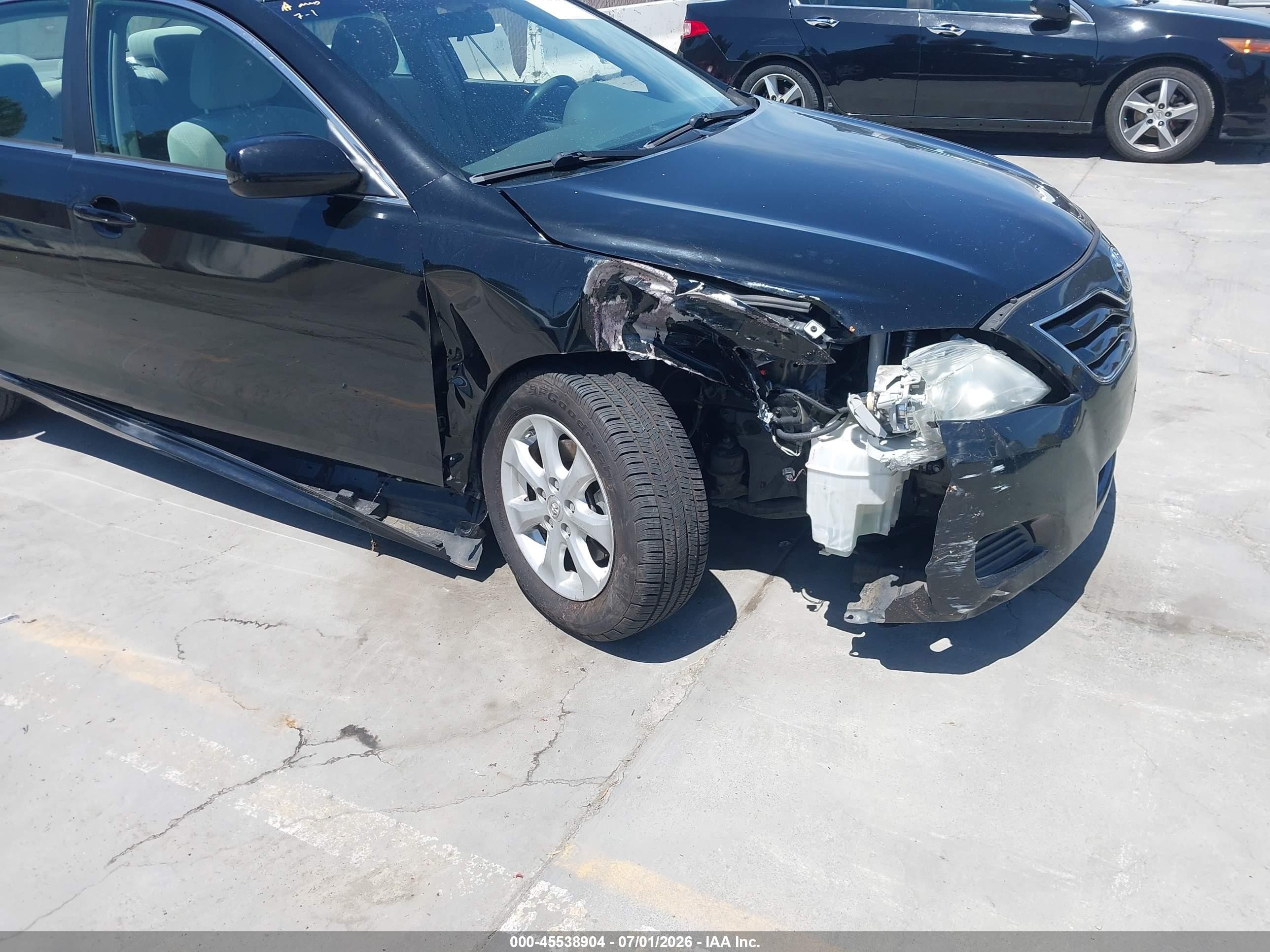 2011 Toyota Camry Le Black vin: 4T1BF3EK3BU228262