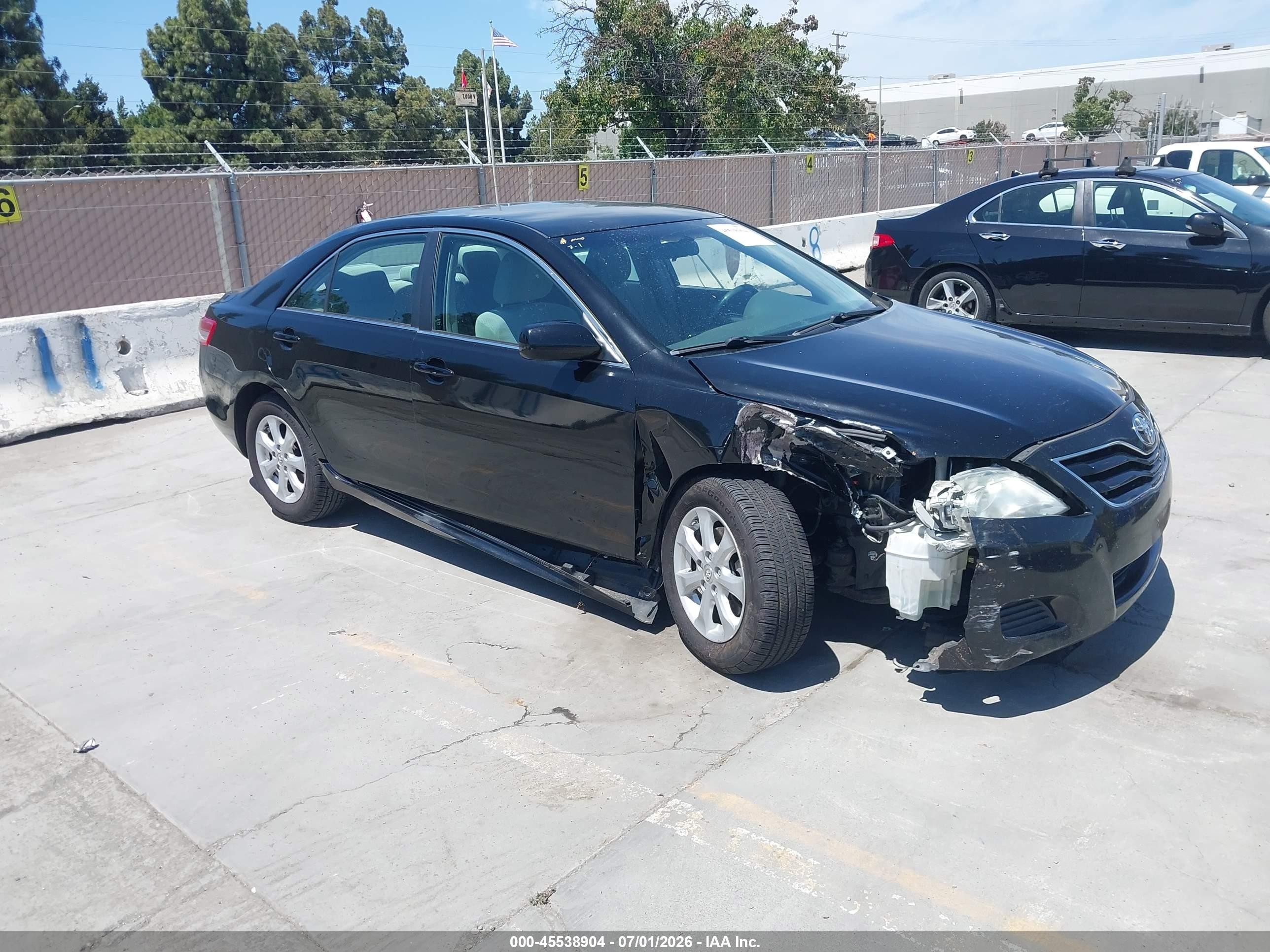 2011 Toyota Camry Le Черный vin: 4T1BF3EK3BU228262