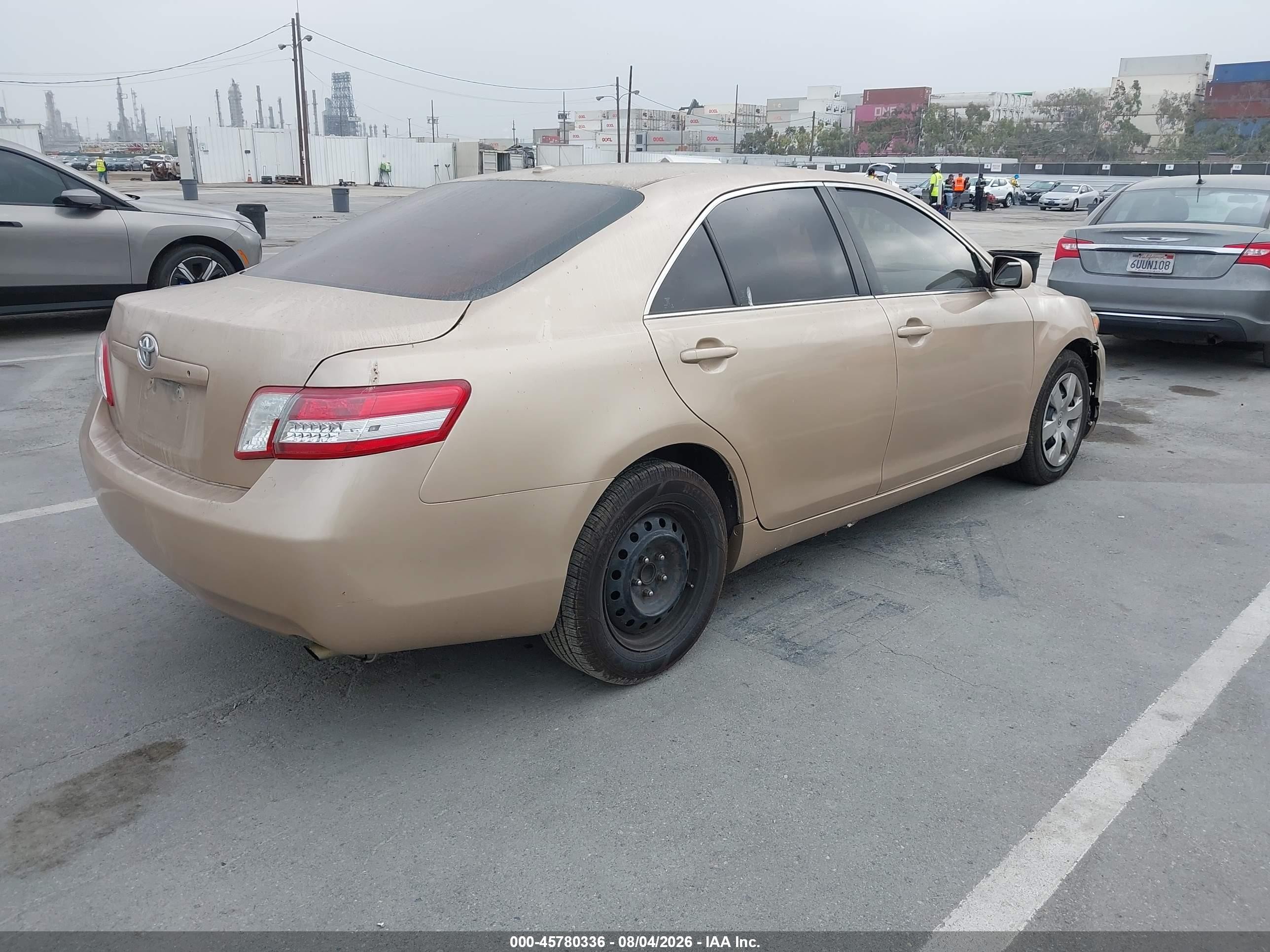 2011 Toyota Camry Le Champagne vin: 4T1BF3EK3BU229573